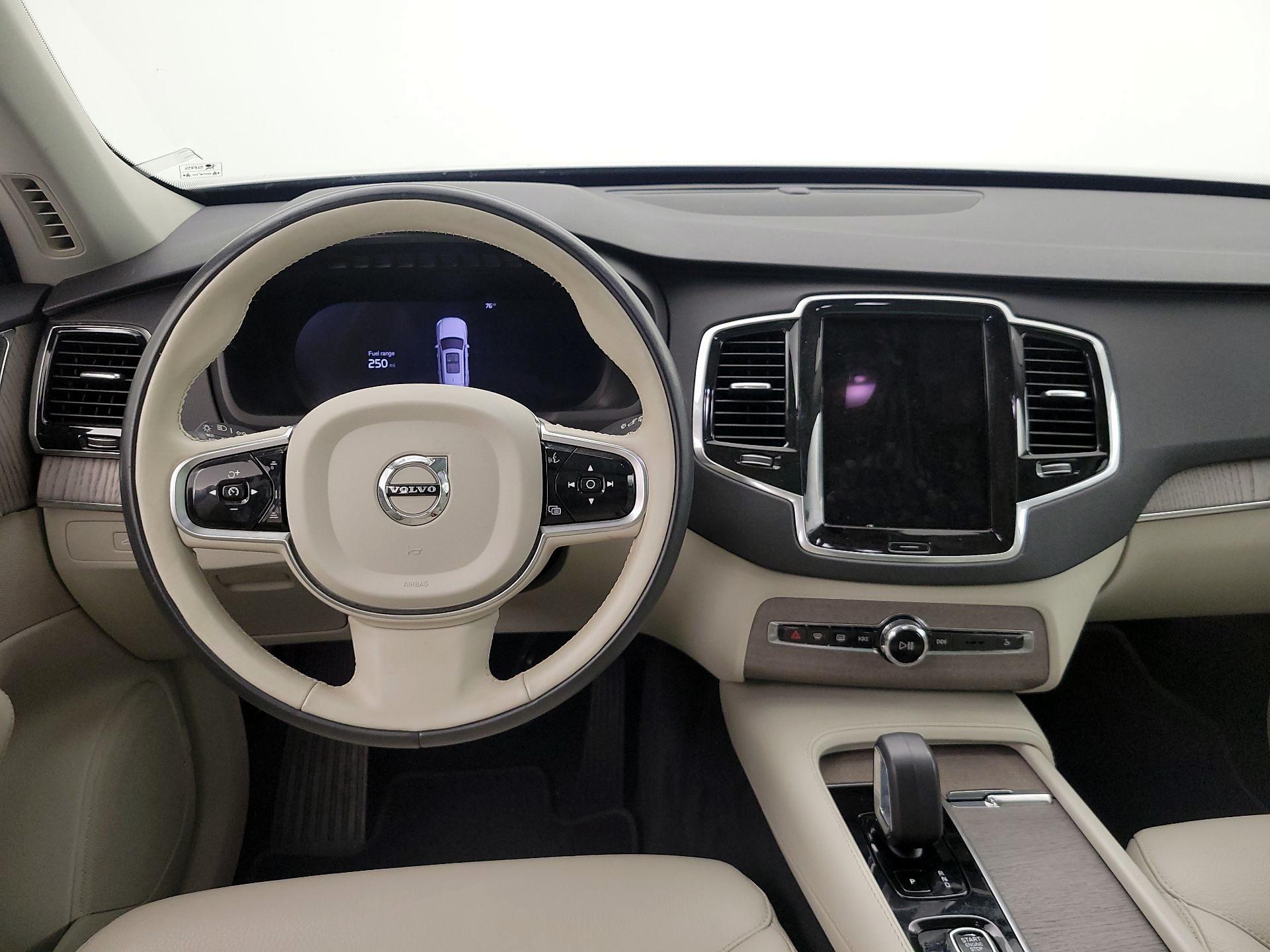 Thumbnail: 2023 Volvo XC90 - 10