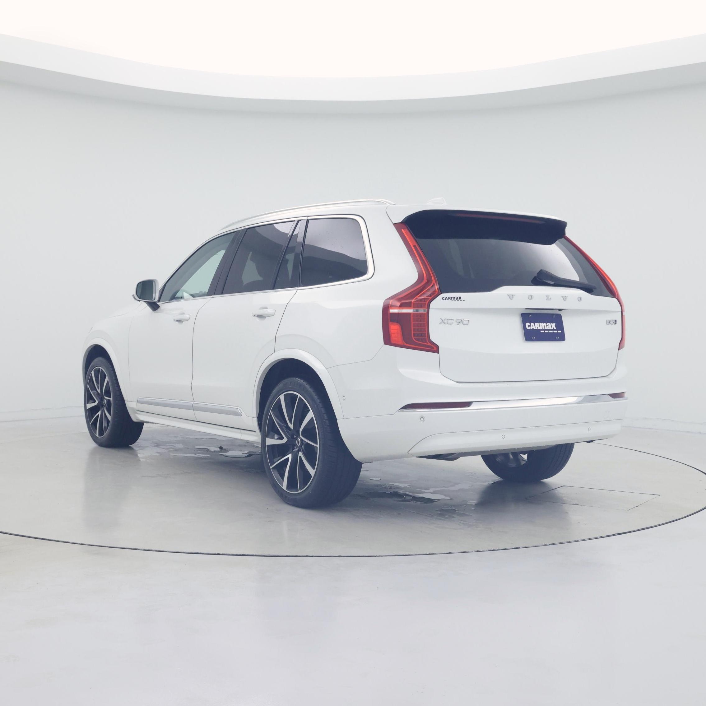 Thumbnail: 2023 Volvo XC90 - 2