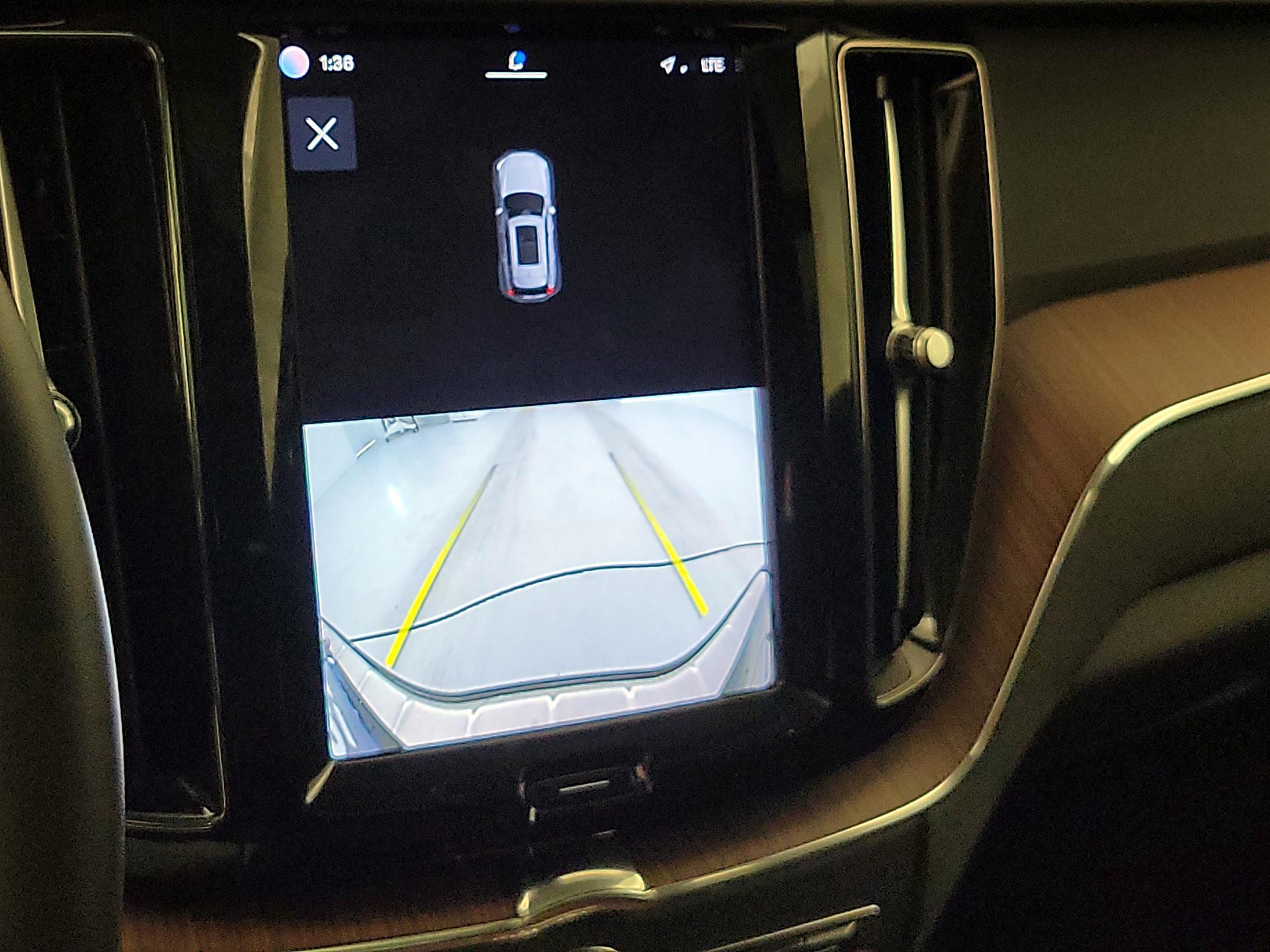 Thumbnail: 2023 Volvo XC60 - 15