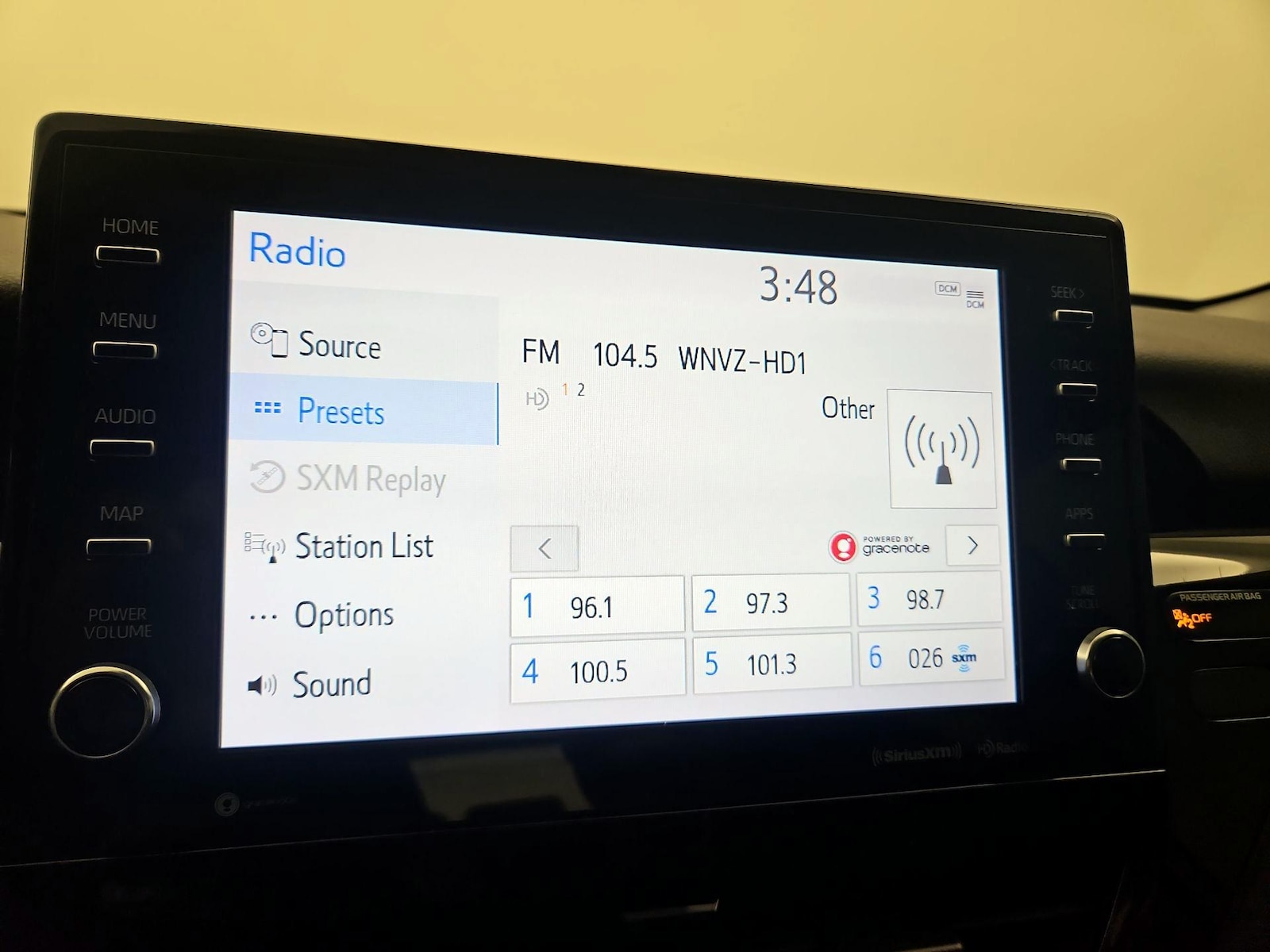 2022 Toyota Camry XSE - Photo 16