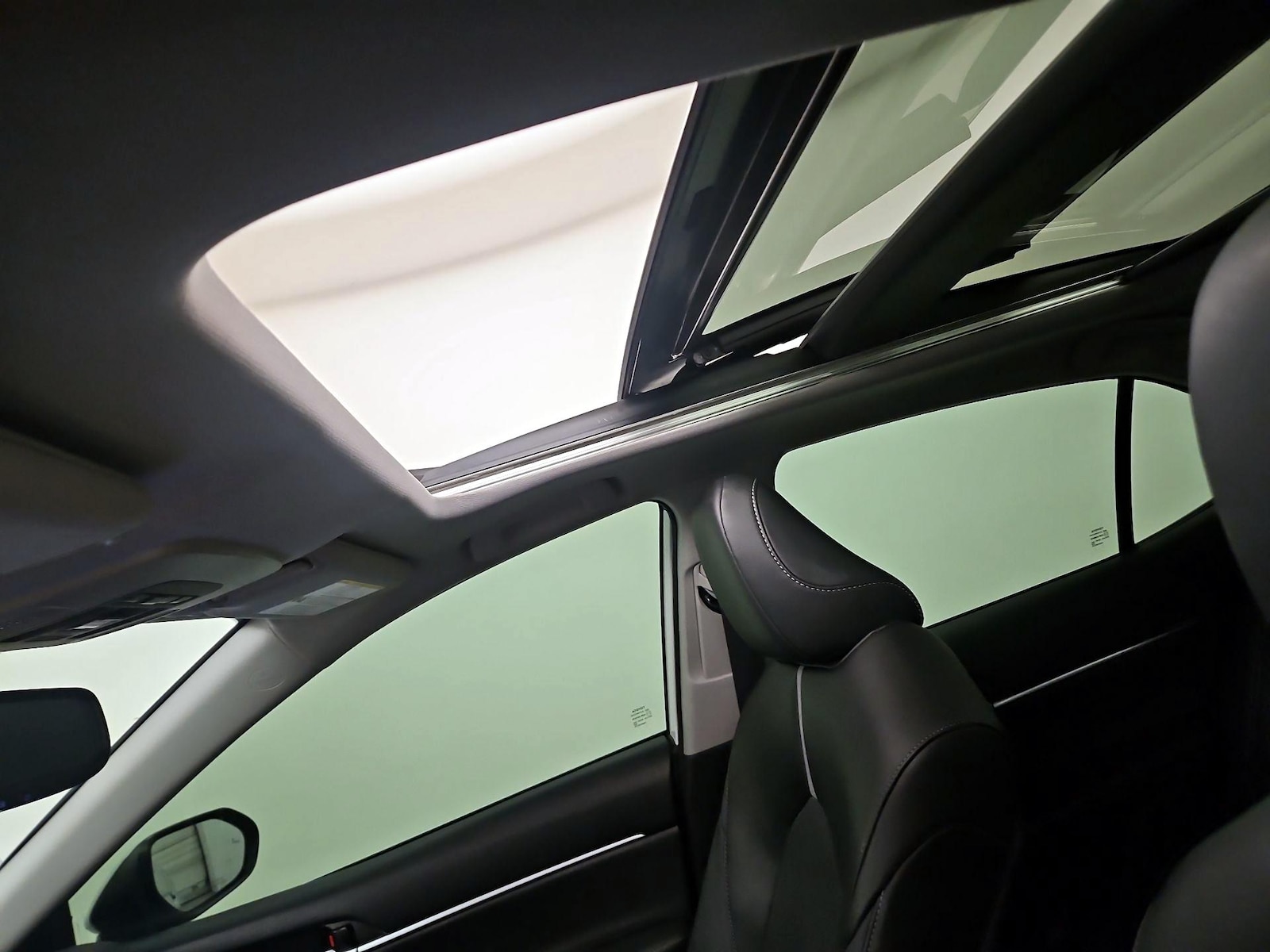 2022 Toyota Camry XSE - Photo 20