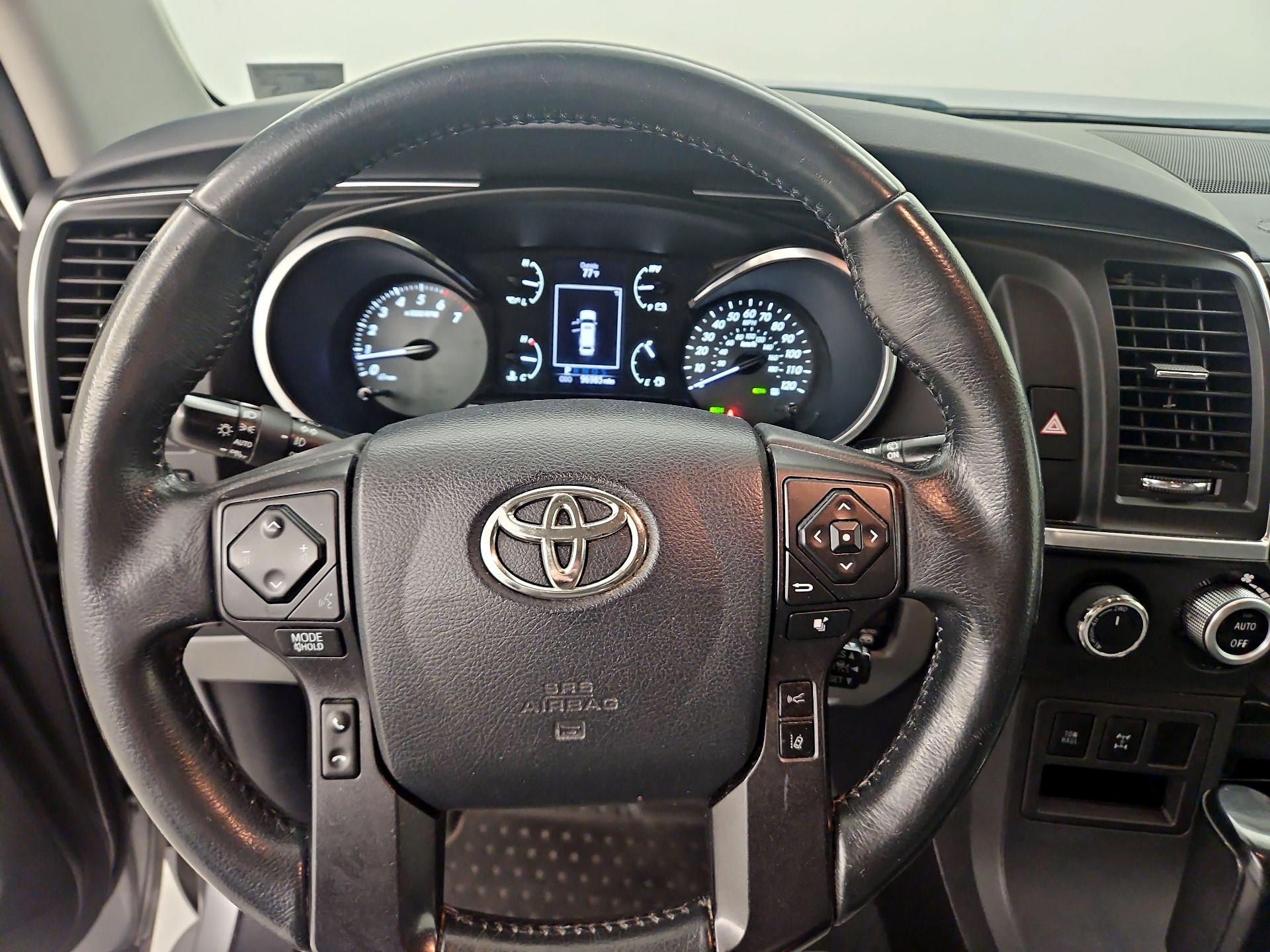 Thumbnail: 2019 Toyota Sequoia - 10