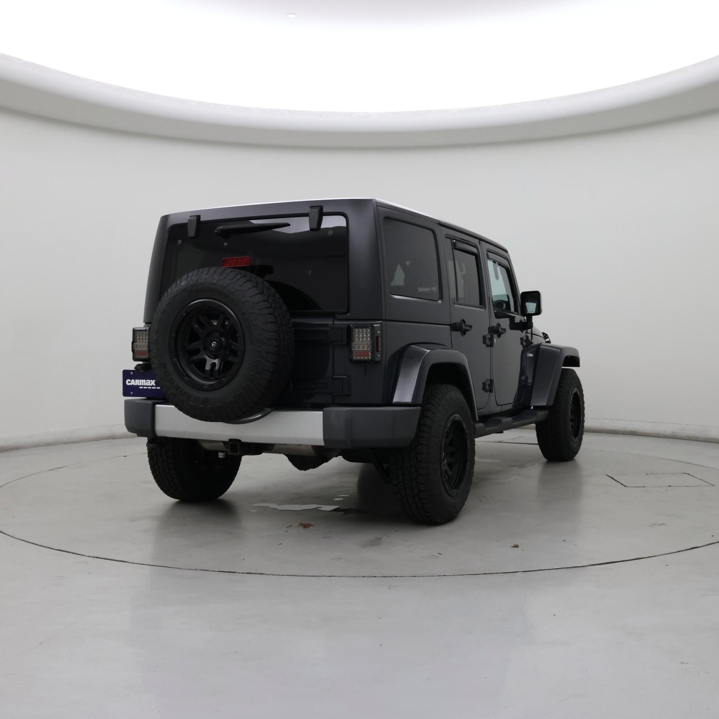 Thumbnail: 2017 Jeep Wrangler - 8