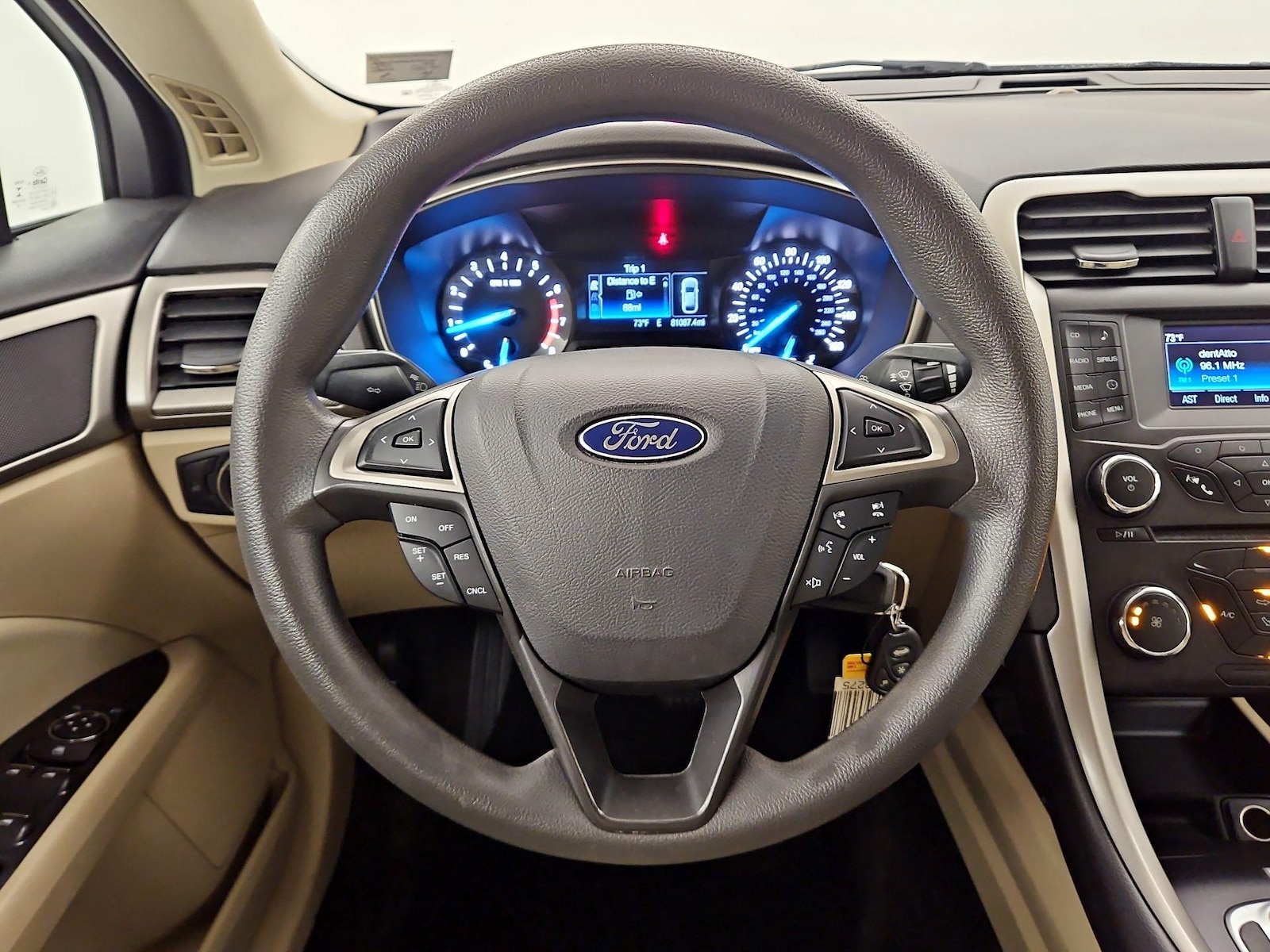 2016 Ford Fusion SE - Photo 11