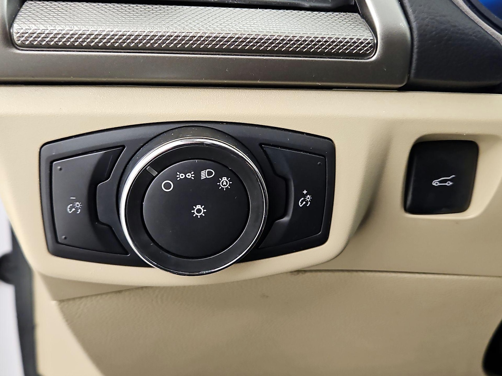 2016 Ford Fusion SE - Photo 14