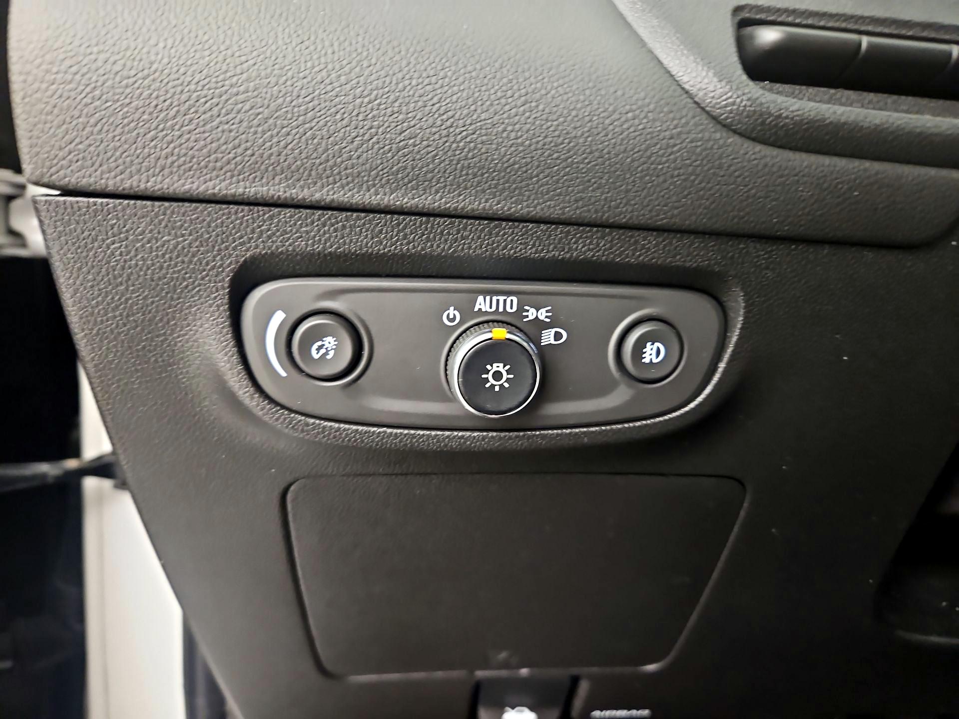 Thumbnail: 2022 Buick Encore GX - 13