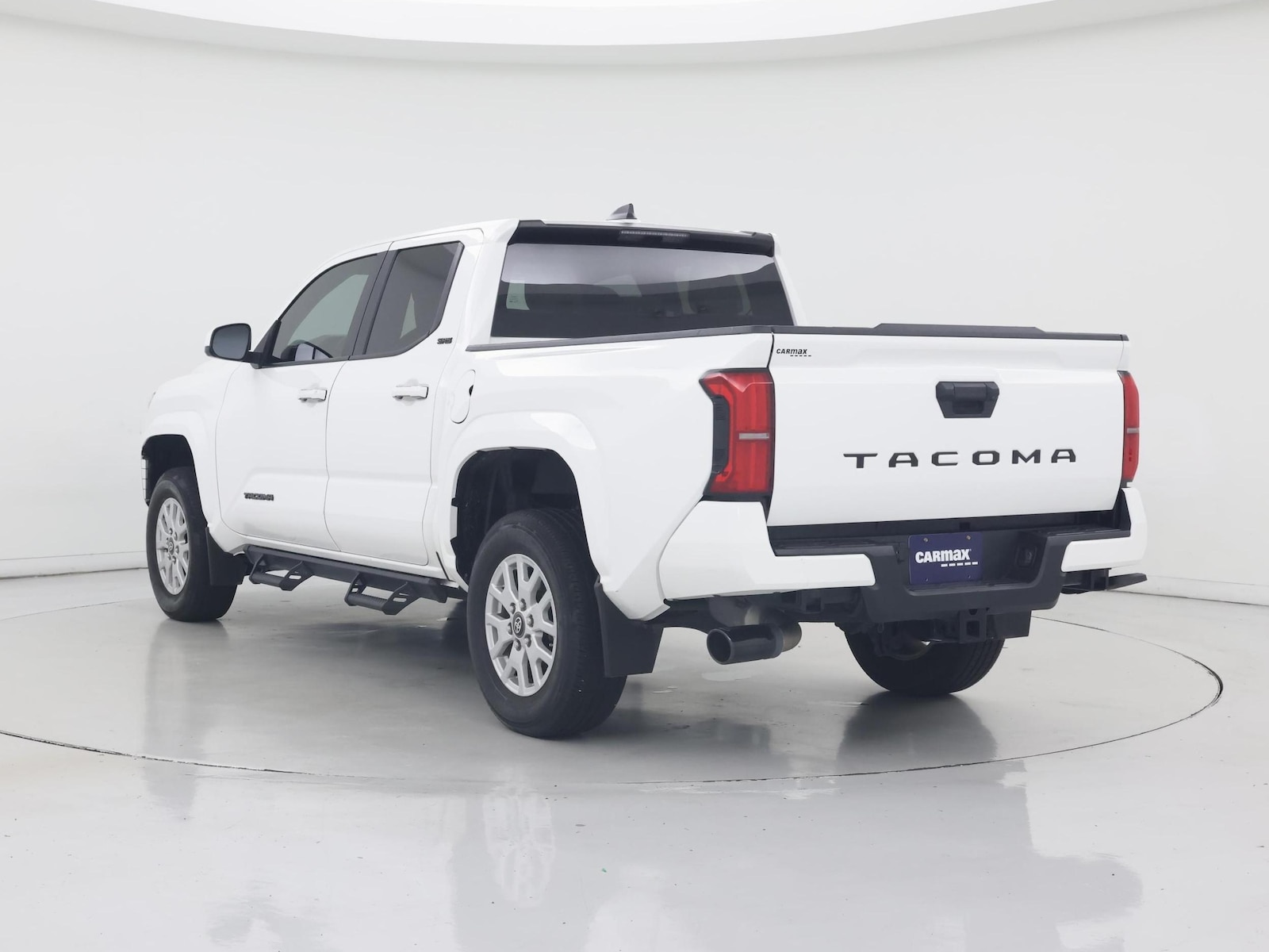 2024 Toyota Tacoma SR5 - Photo 3