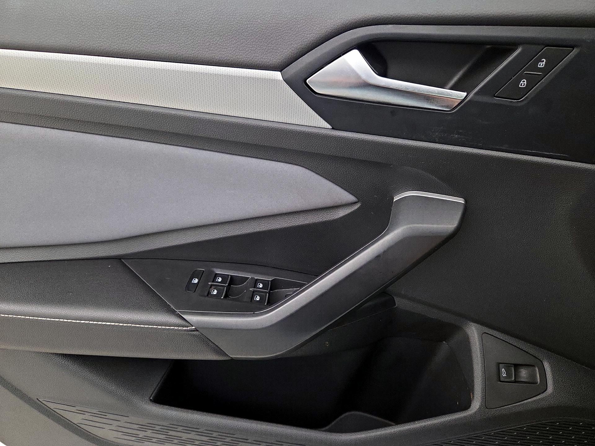 Thumbnail: 2025 Volkswagen Jetta - 12