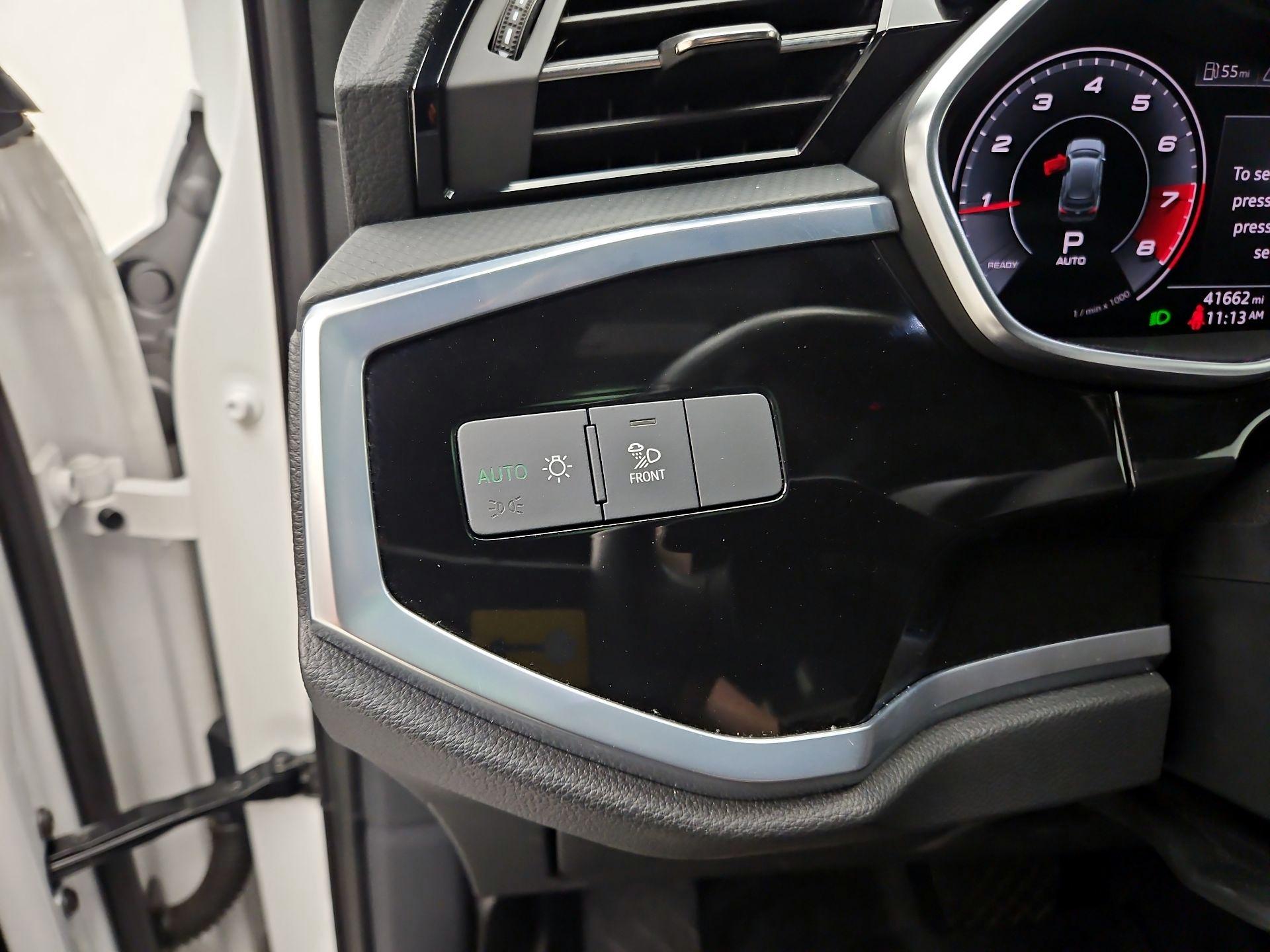 Thumbnail: 2023 Audi Q3 - 11