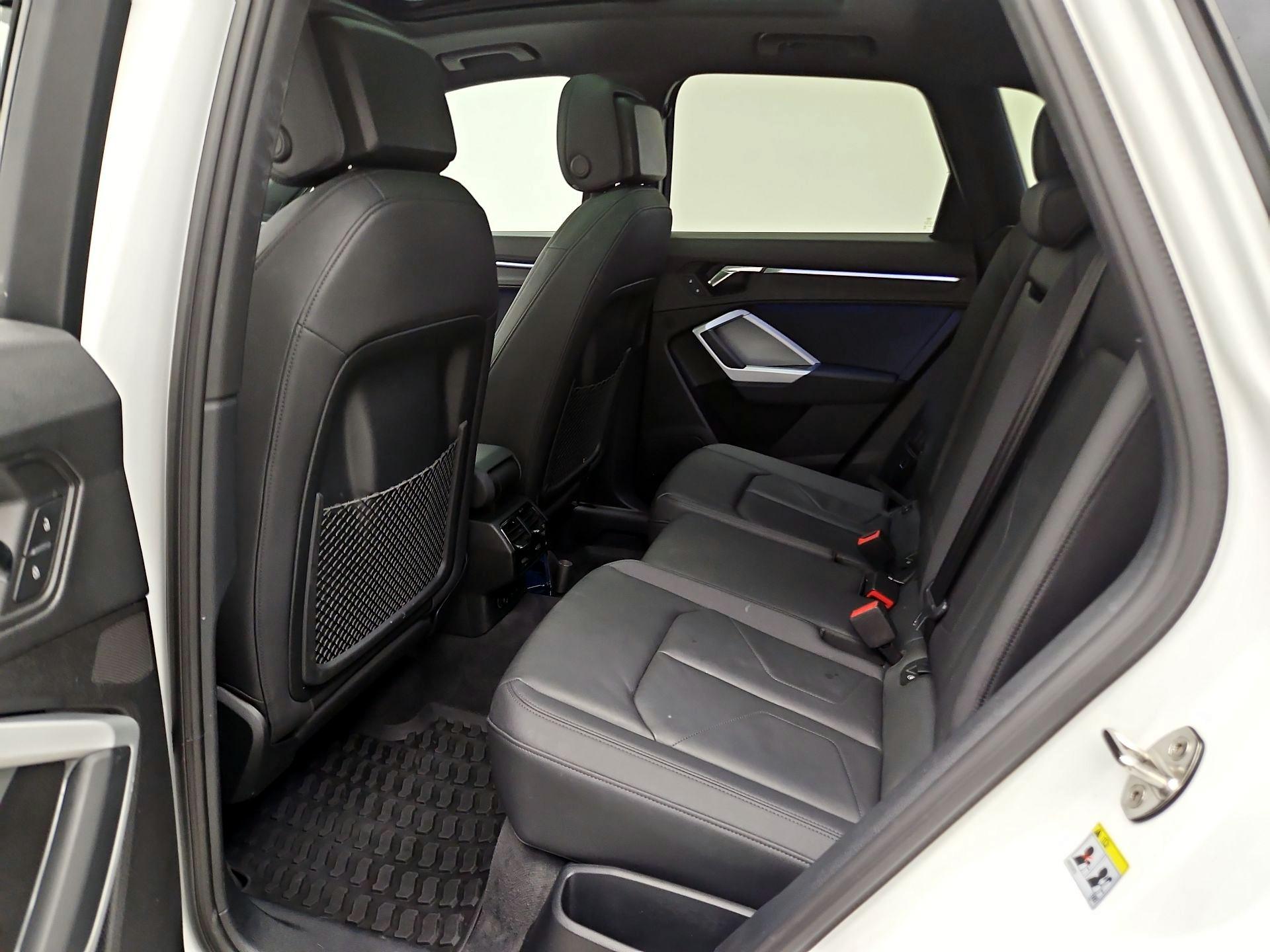 Thumbnail: 2023 Audi Q3 - 19