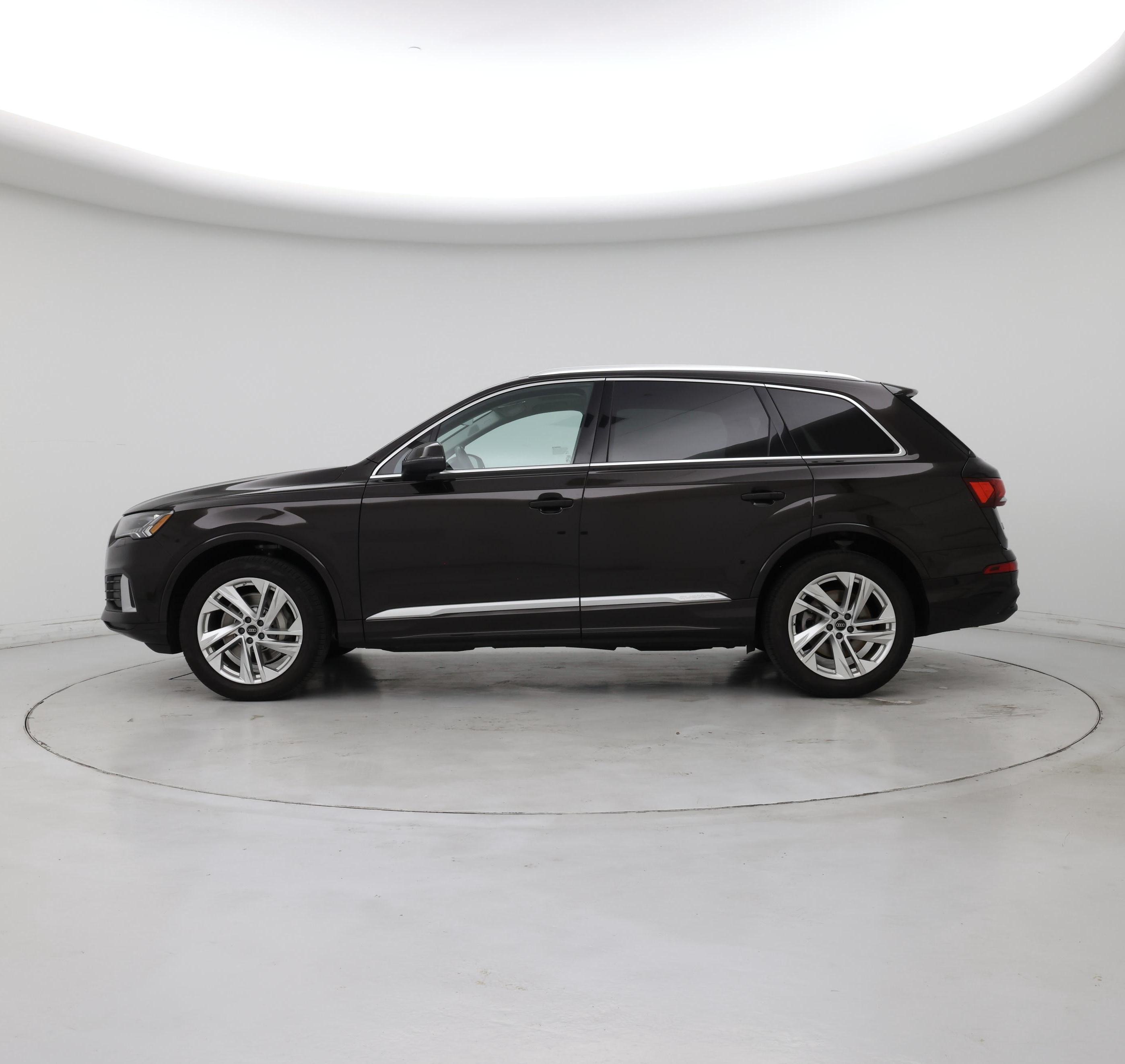 Thumbnail: 2023 Audi Q7 - 3