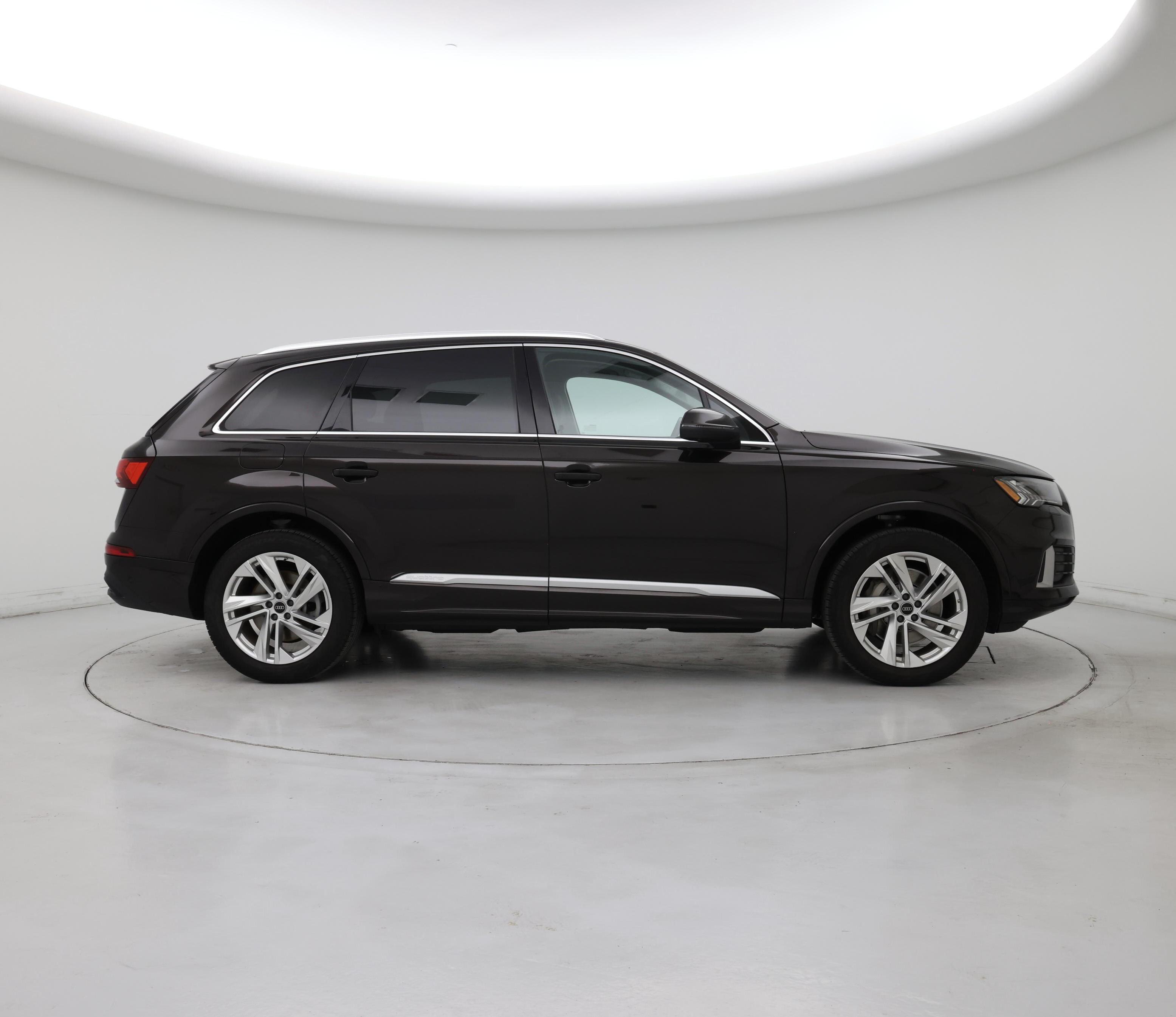 Thumbnail: 2023 Audi Q7 - 7