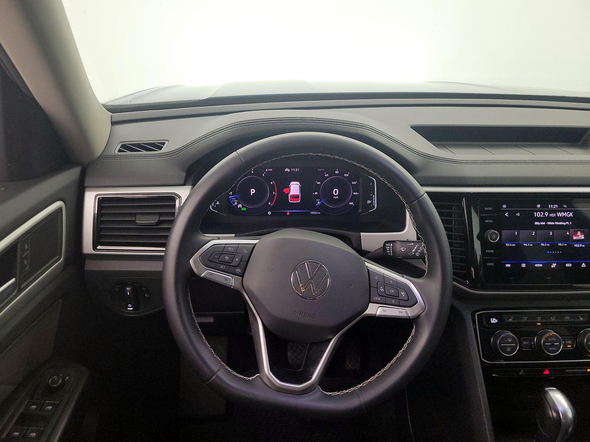 Thumbnail: 2023 Volkswagen Atlas - 10