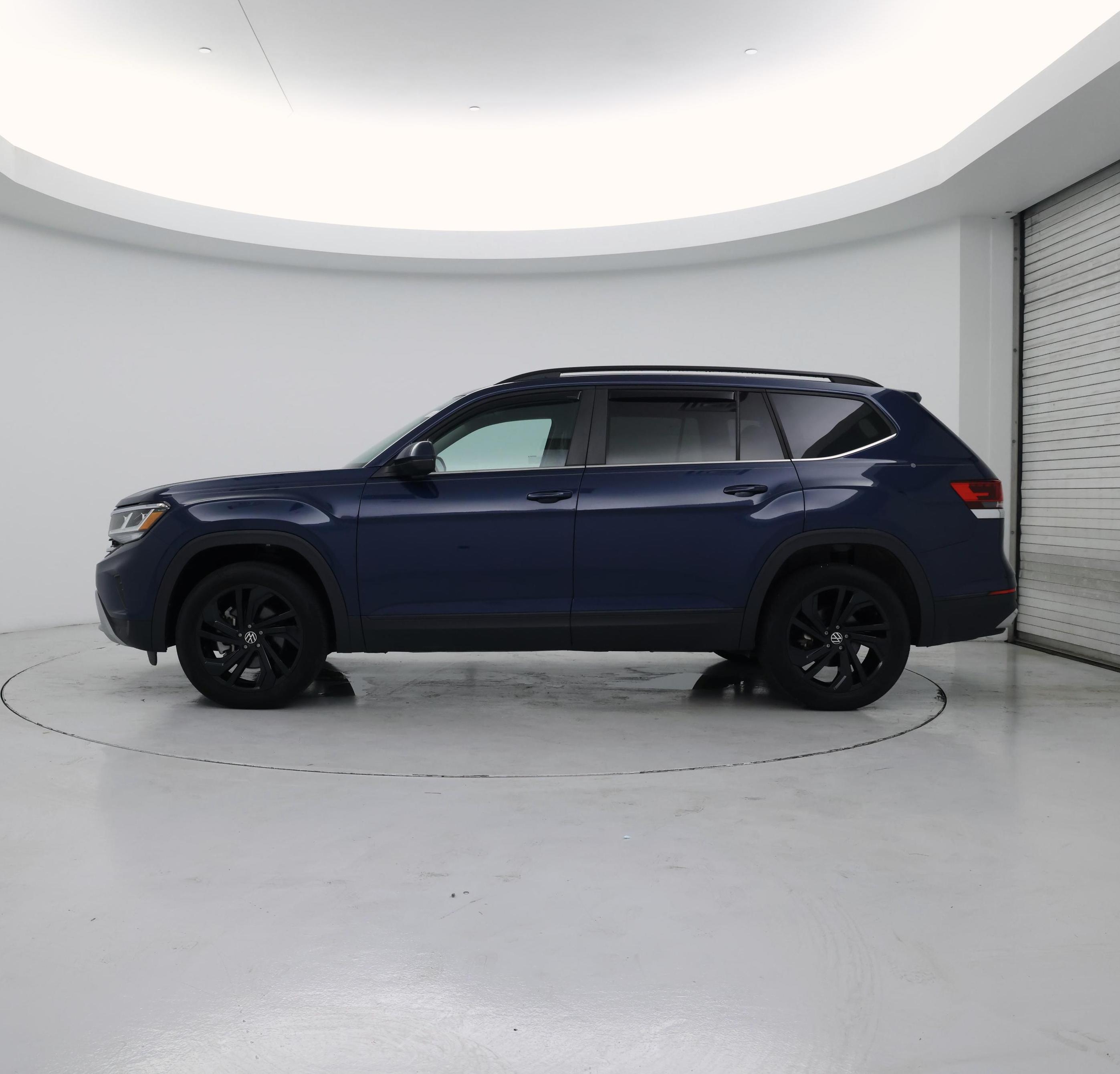Thumbnail: 2023 Volkswagen Atlas - 3