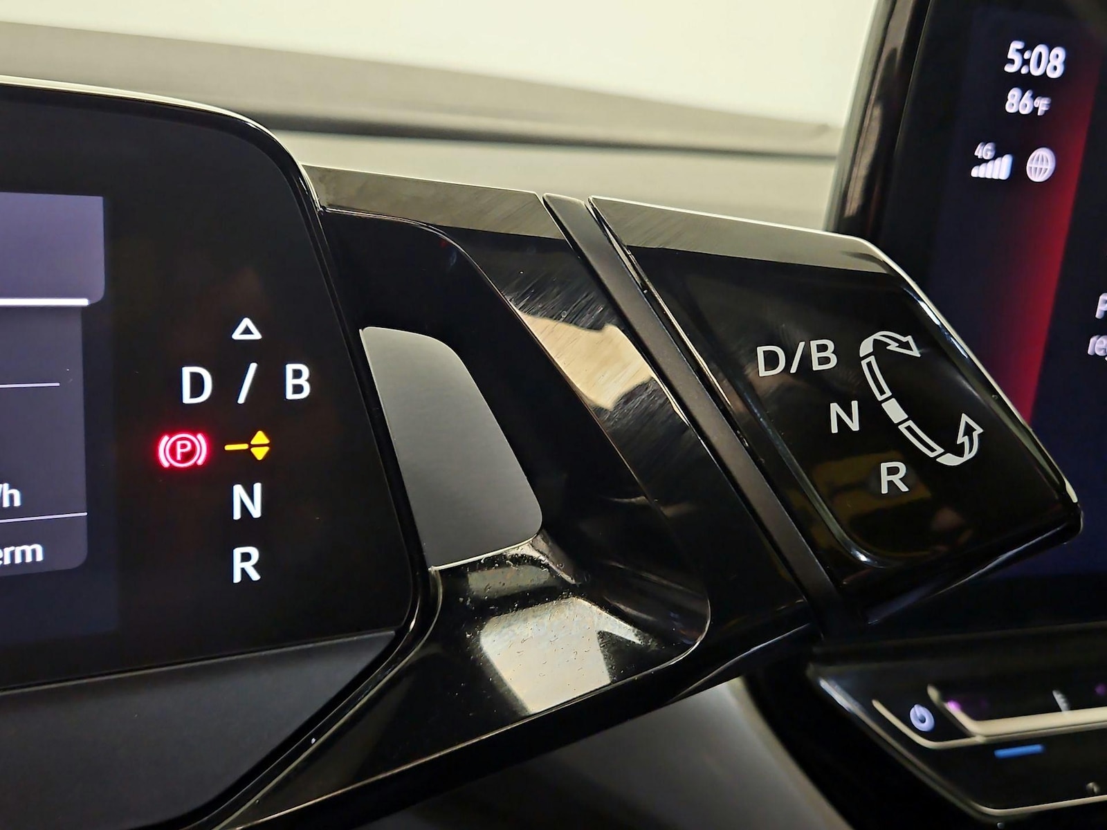2023 Volkswagen ID.4 PRO S - Photo 17