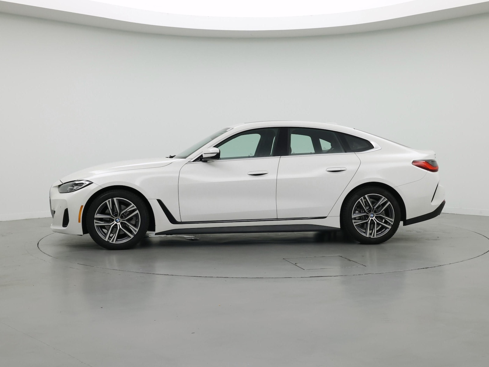 2024 BMW 4 Series 430i - Photo 4
