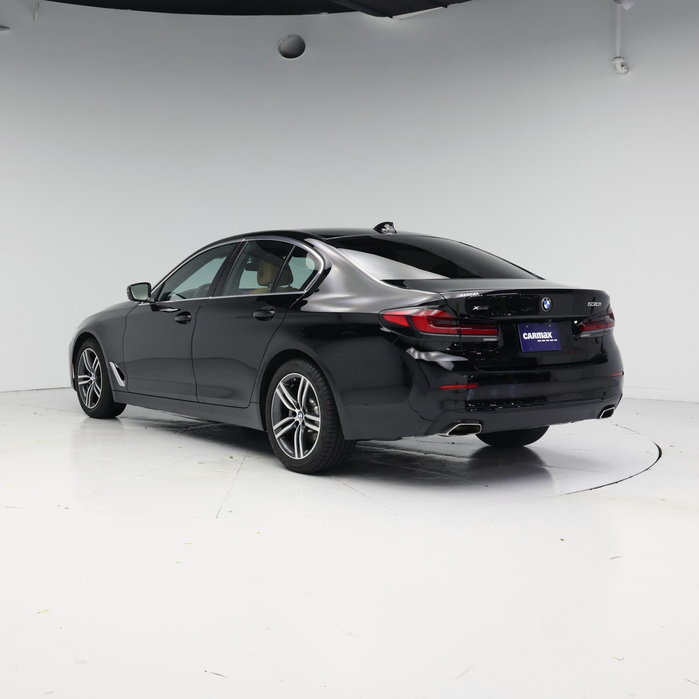 Thumbnail: 2023 BMW 5 Series - 2
