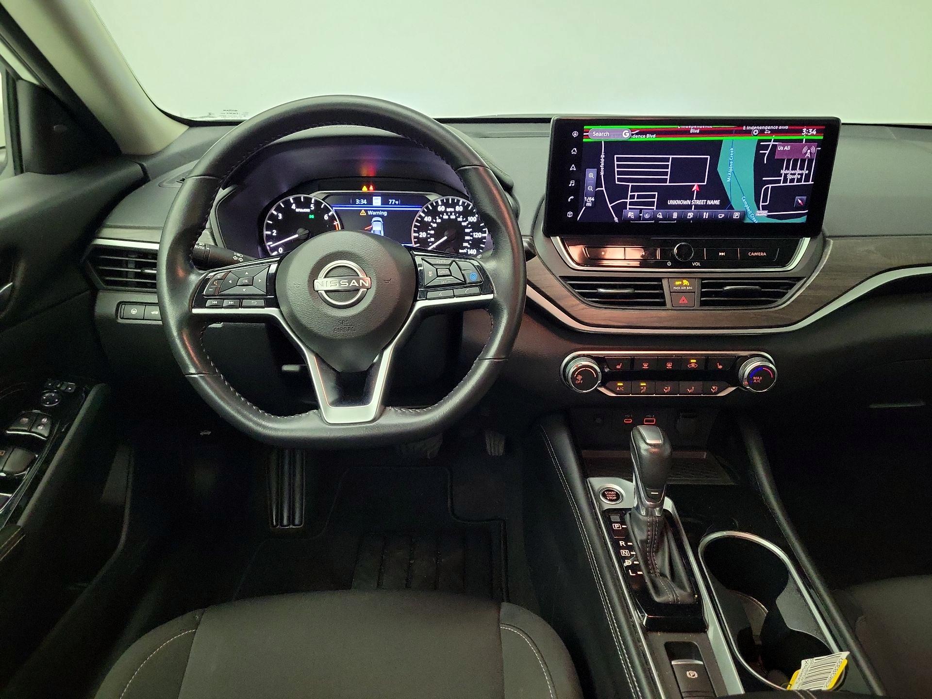 Thumbnail: 2023 Nissan Altima - 10