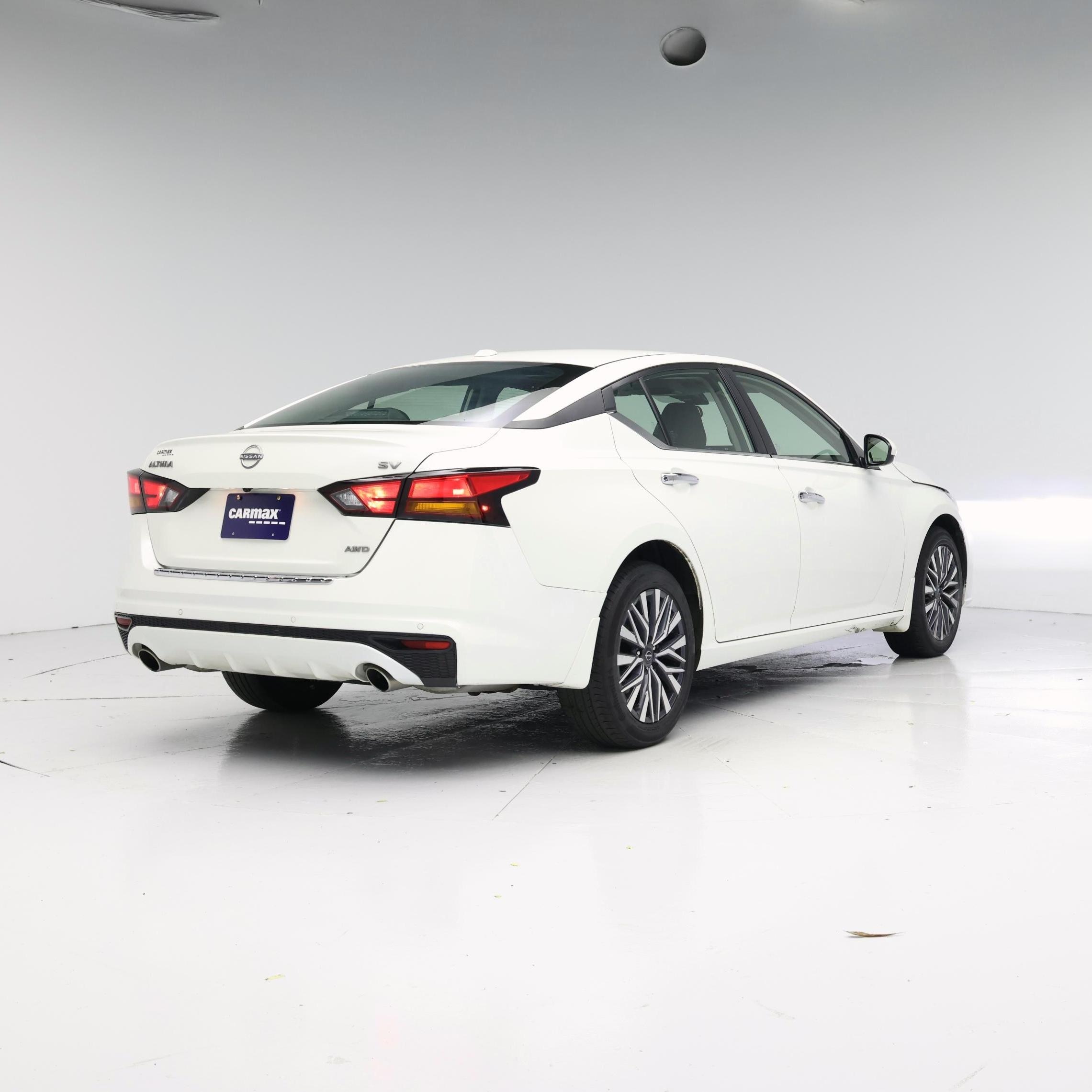 Thumbnail: 2023 Nissan Altima - 8