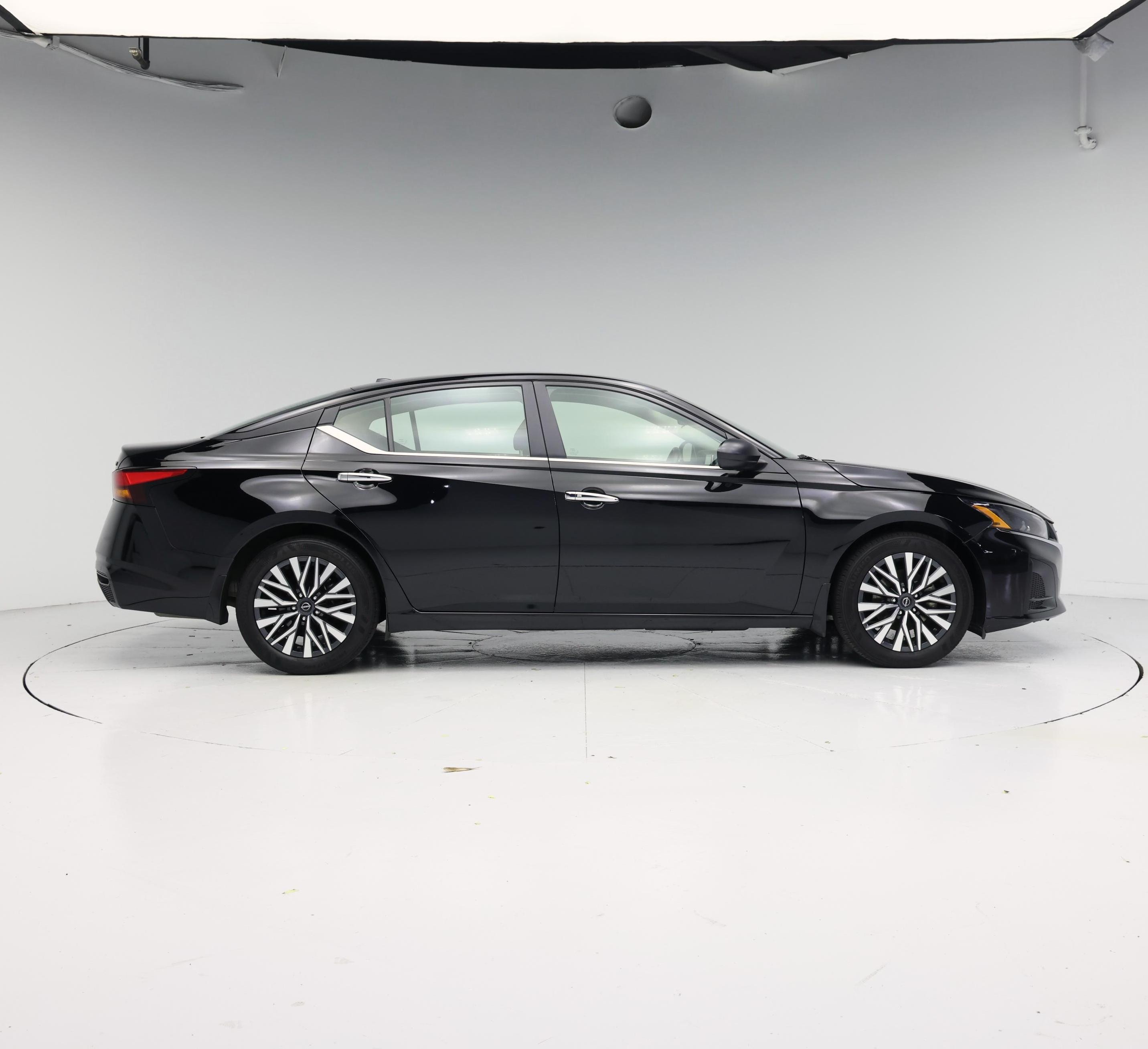 Thumbnail: 2024 Nissan Altima - 7