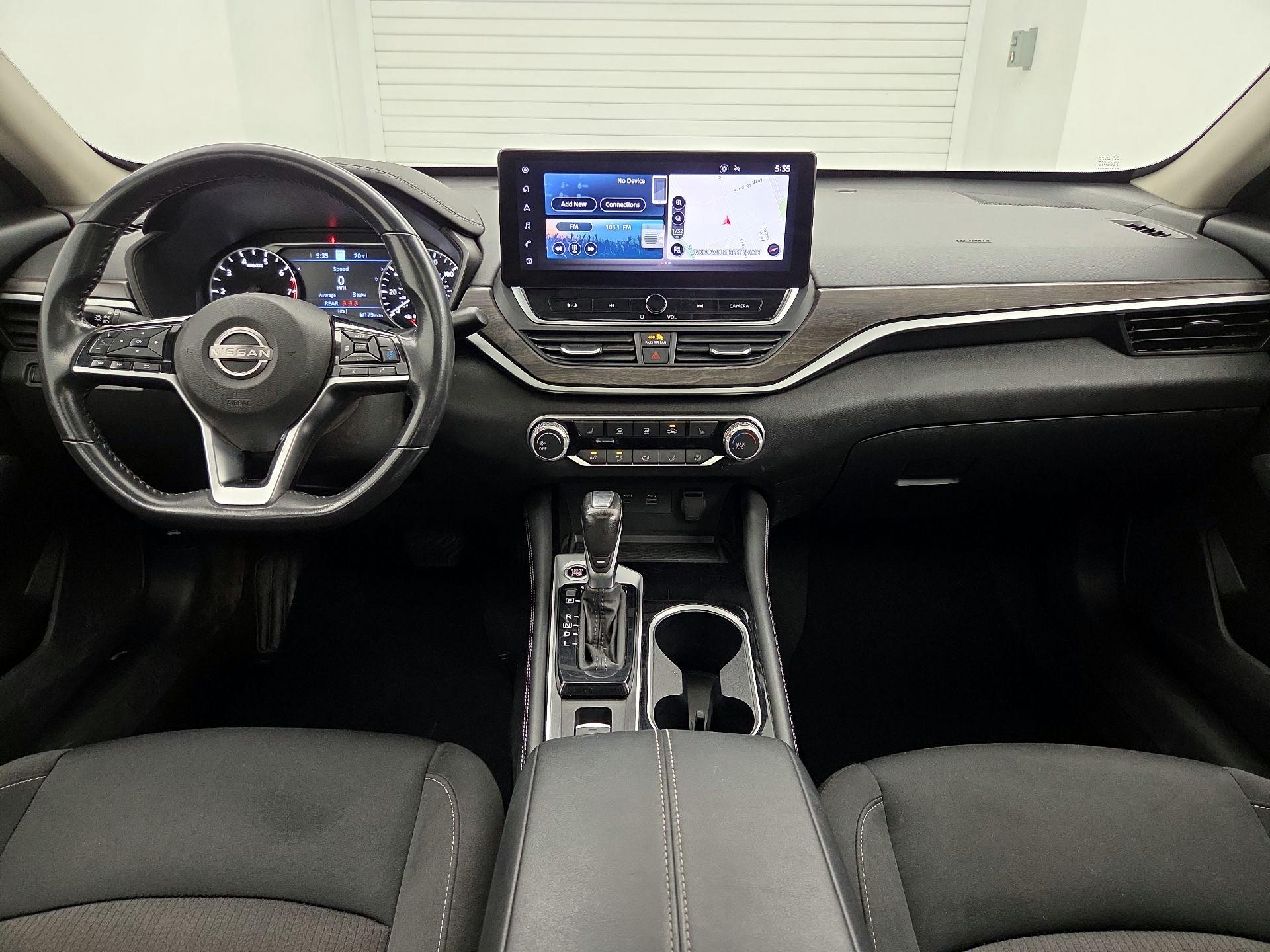 Thumbnail: 2024 Nissan Altima - 9