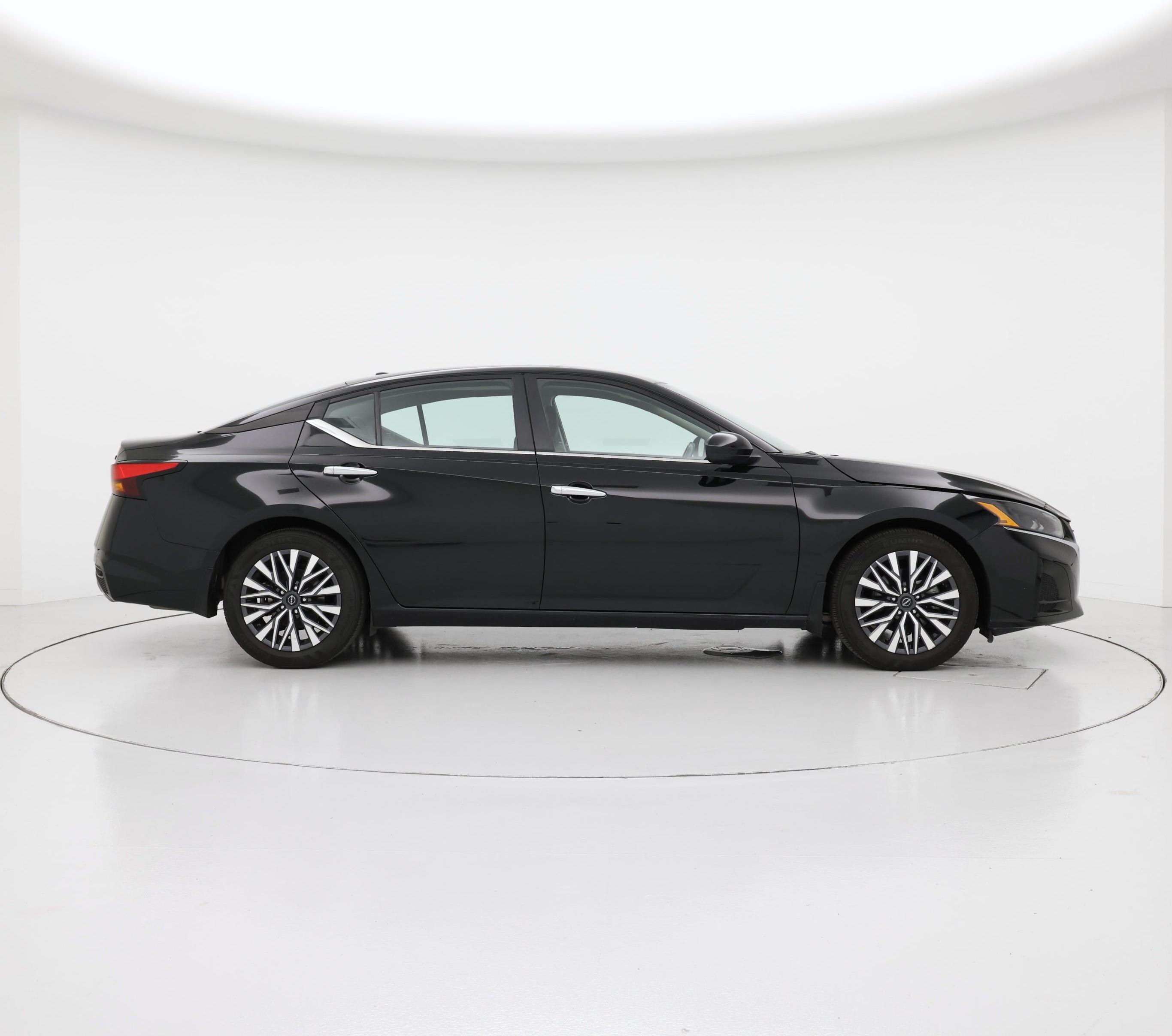 Thumbnail: 2024 Nissan Altima - 7