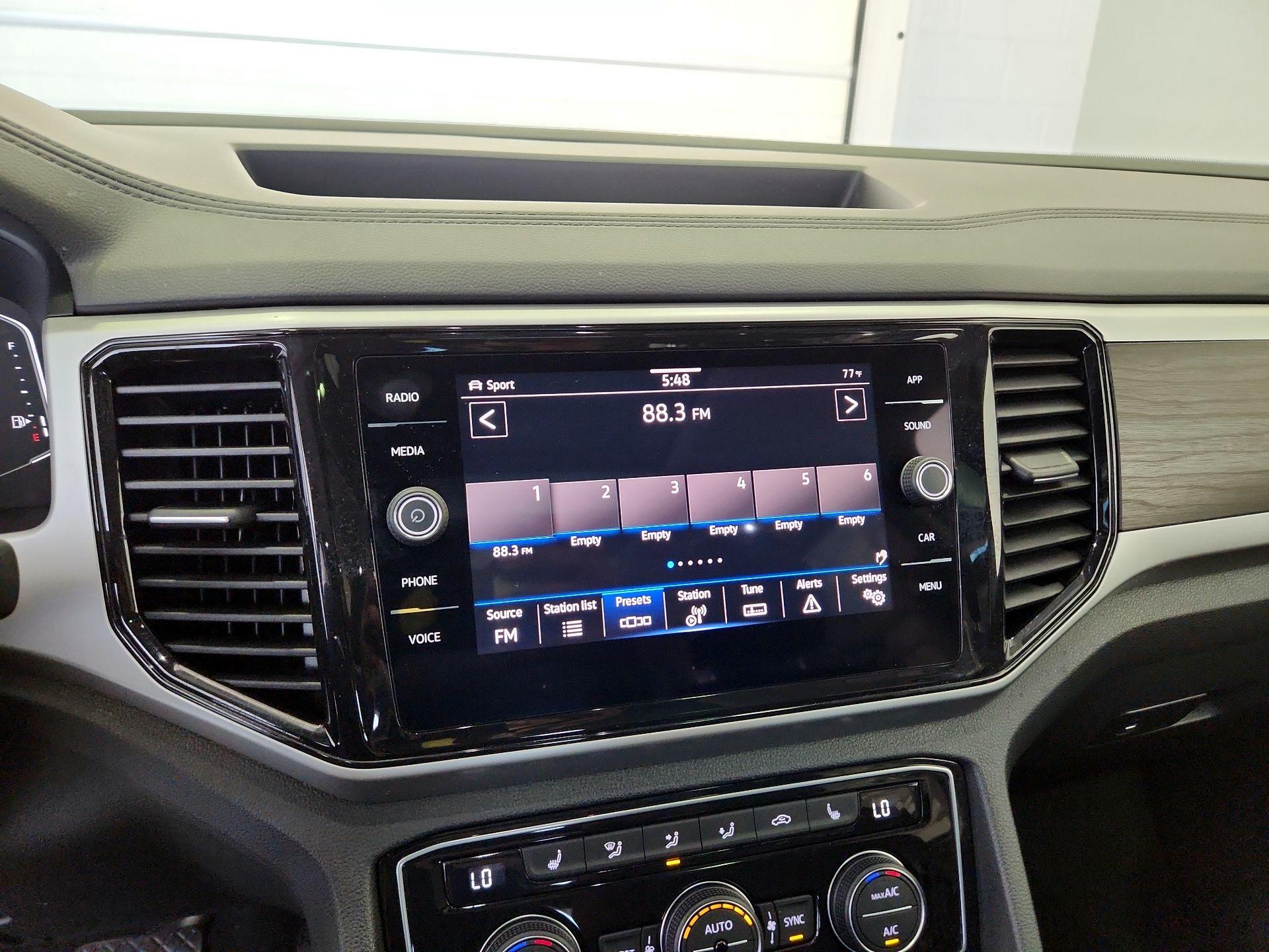 Thumbnail: 2023 Volkswagen Atlas - 15