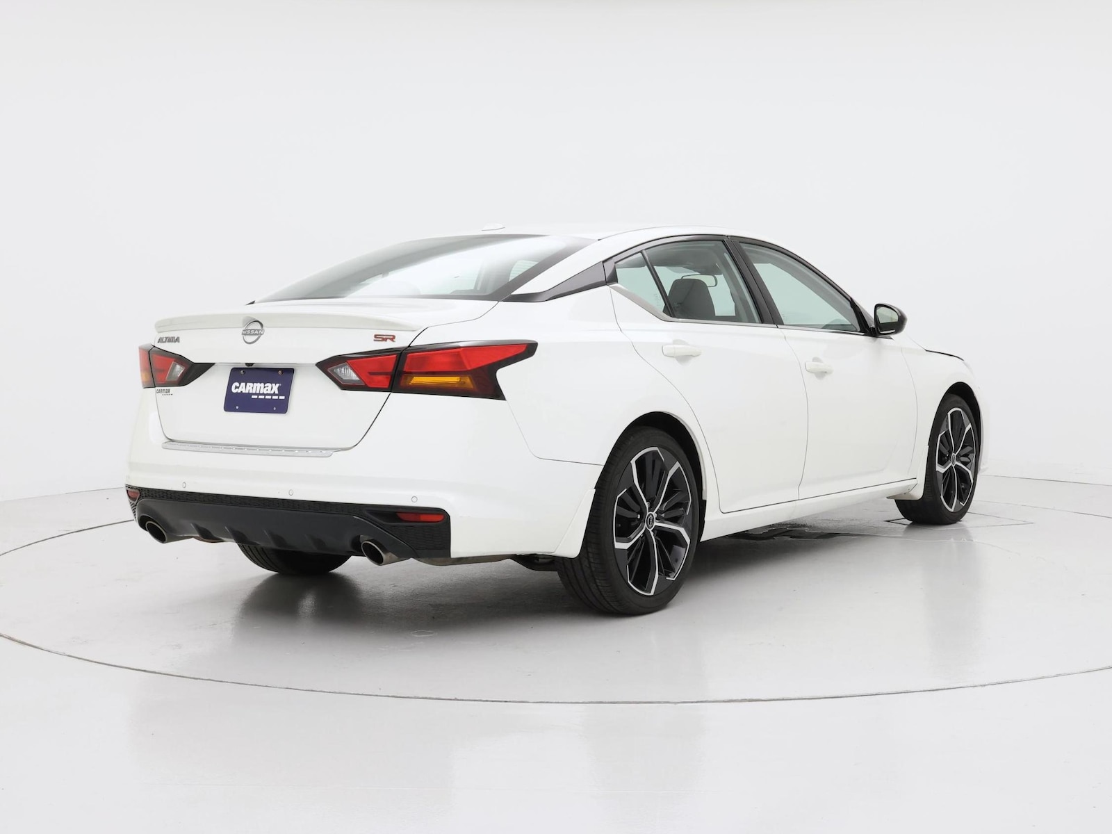 2023 Nissan Altima SR - Photo 9