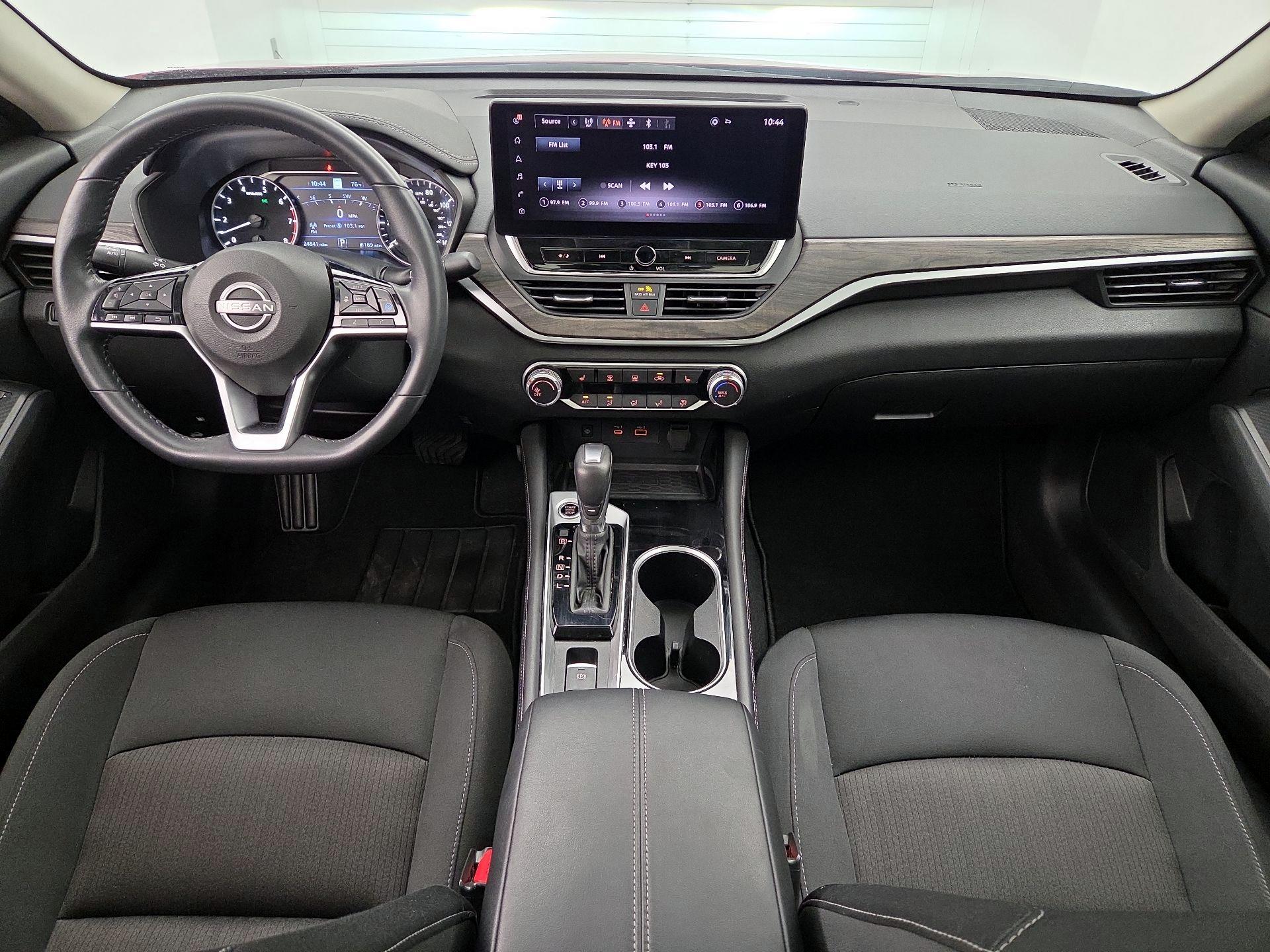 Thumbnail: 2024 Nissan Altima - 9