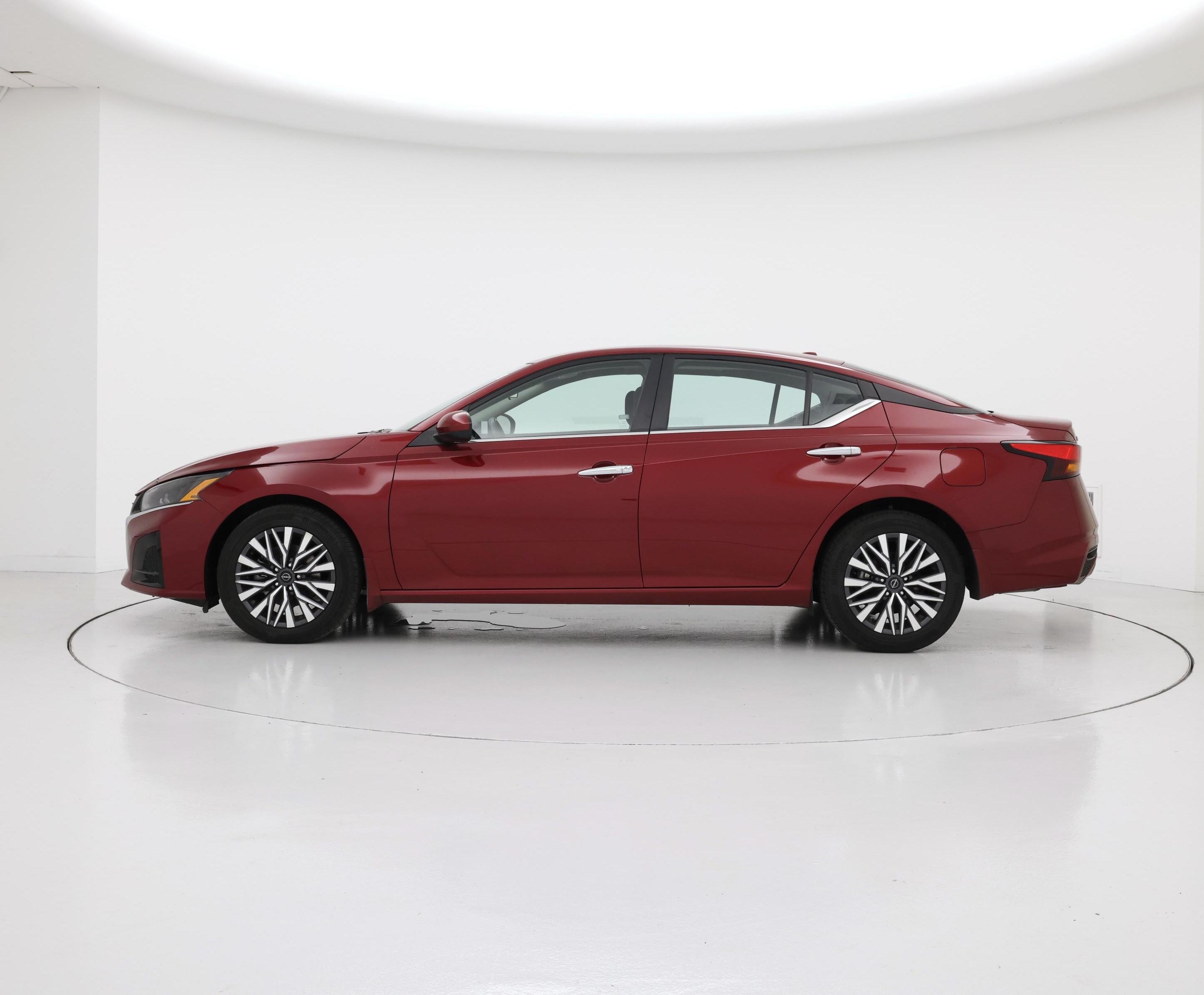 Thumbnail: 2024 Nissan Altima - 3