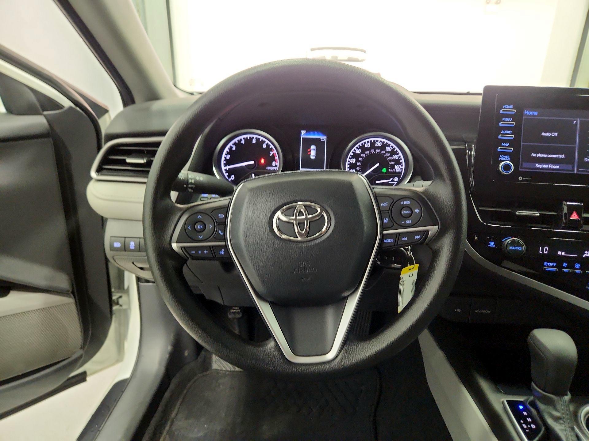 Thumbnail: 2023 Toyota Camry - 10