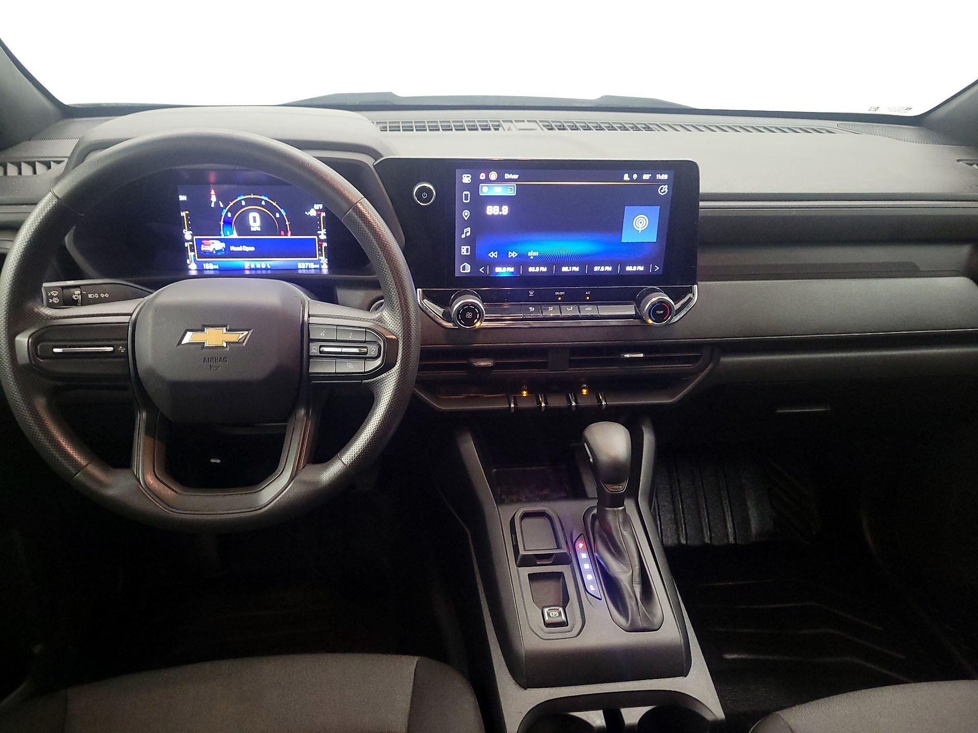 Thumbnail: 2023 Chevrolet Colorado - 9