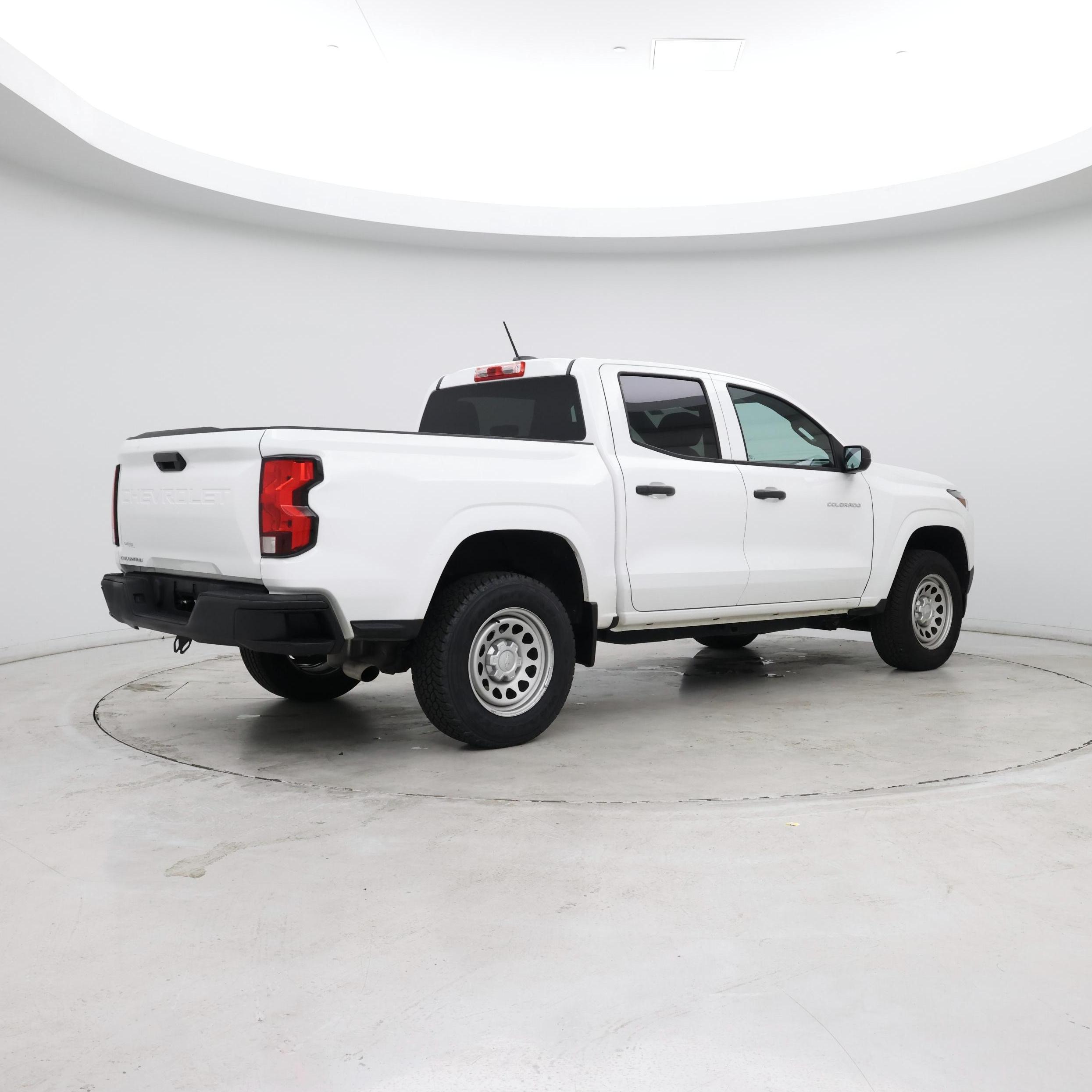 Thumbnail: 2023 Chevrolet Colorado - 6