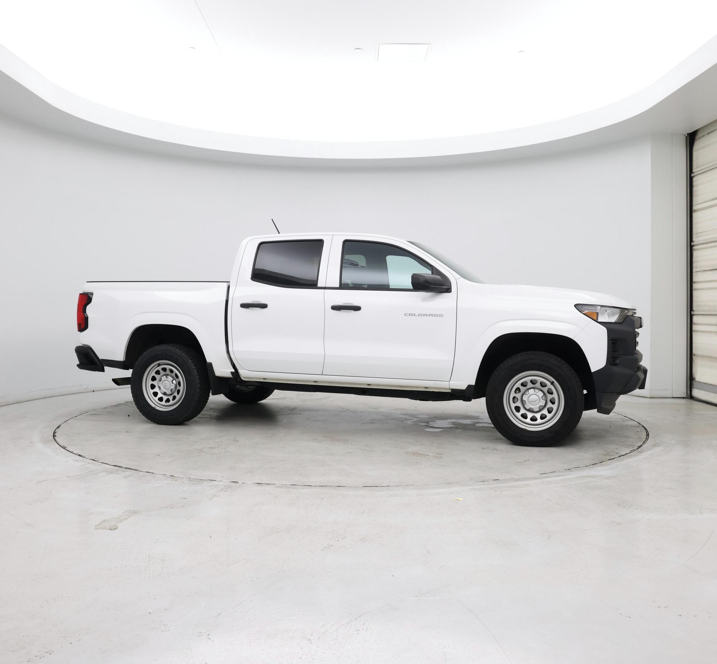 Thumbnail: 2023 Chevrolet Colorado - 7