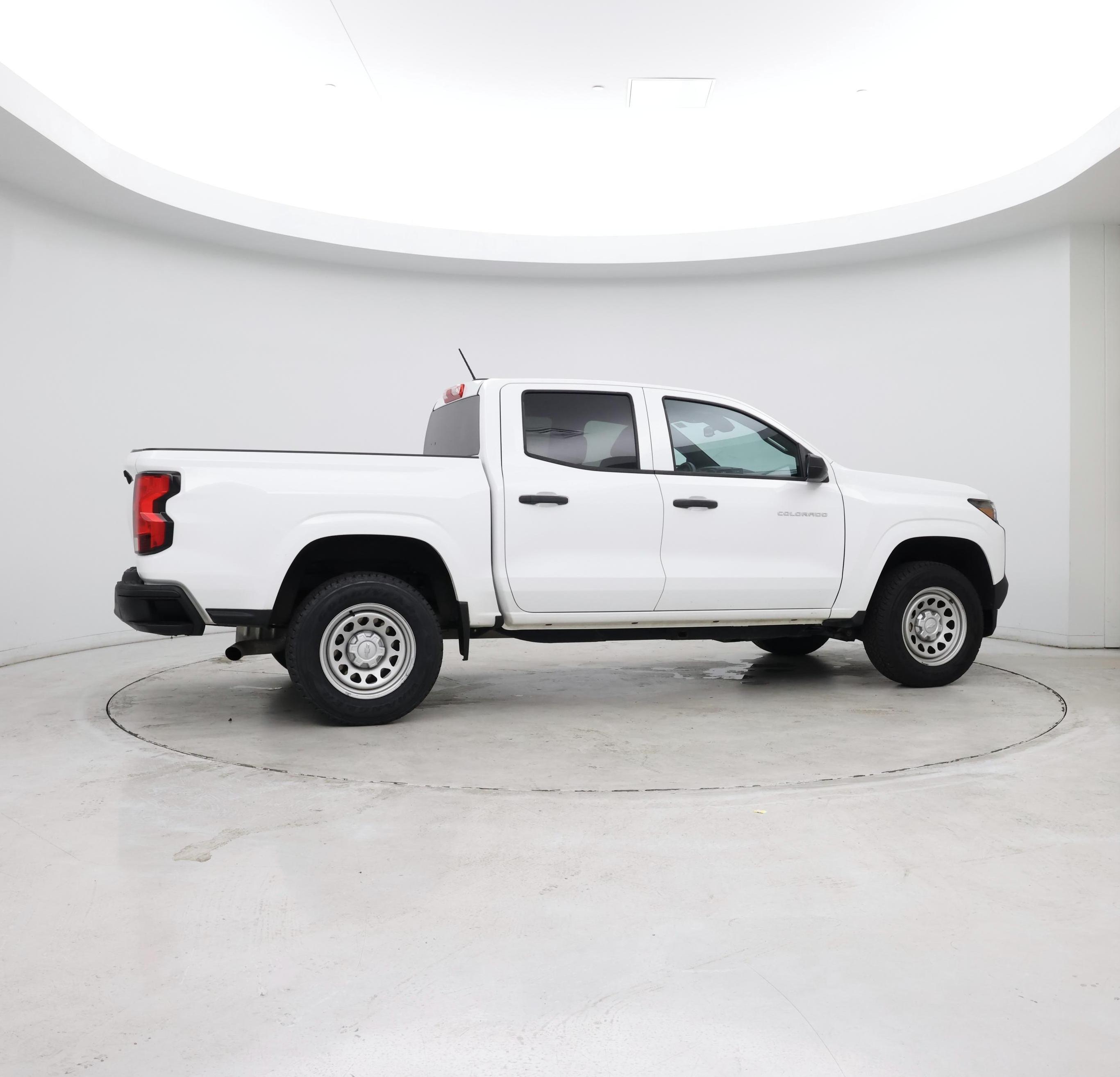 Thumbnail: 2023 Chevrolet Colorado - 8
