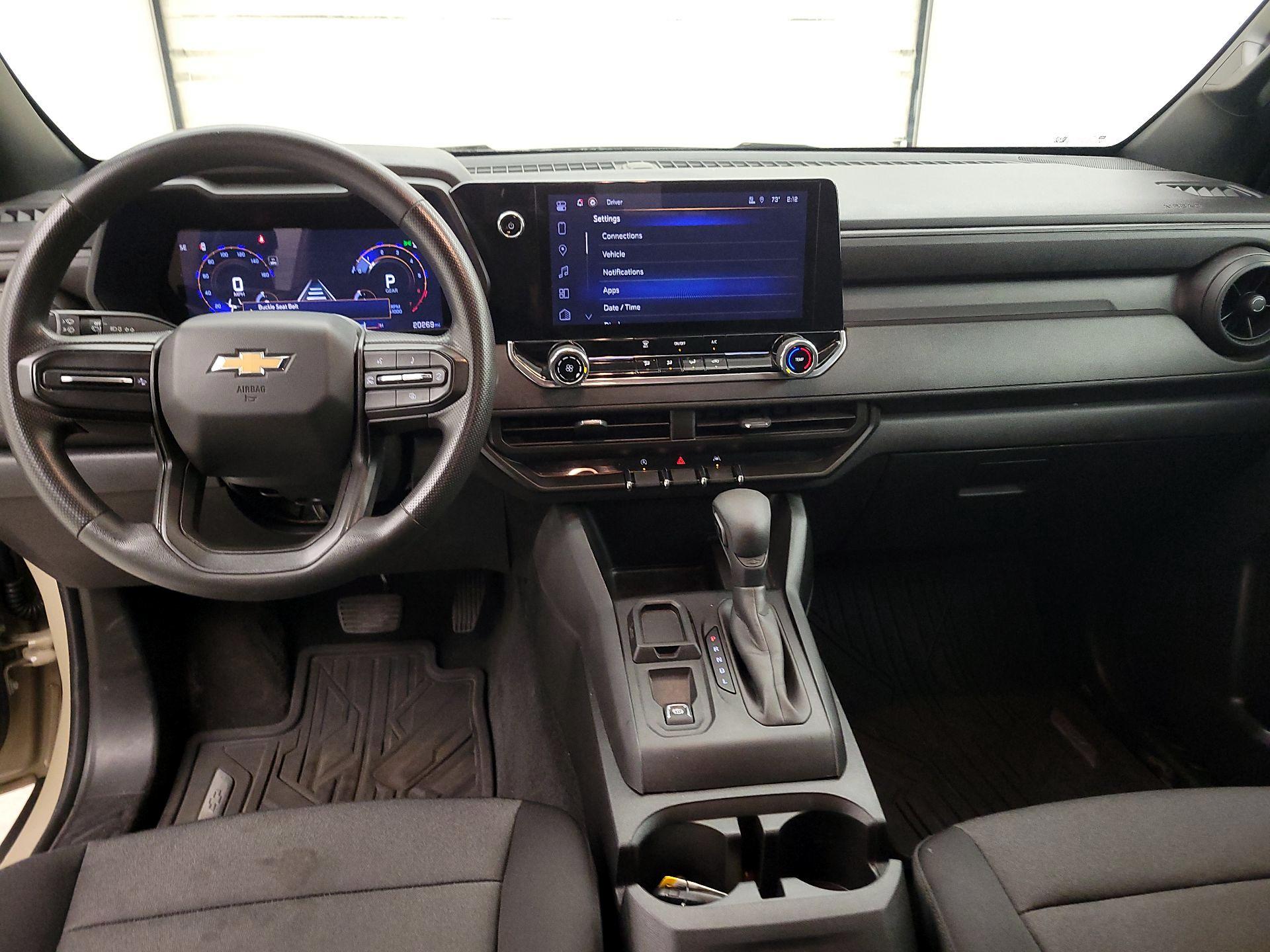 Thumbnail: 2024 Chevrolet Colorado - 9