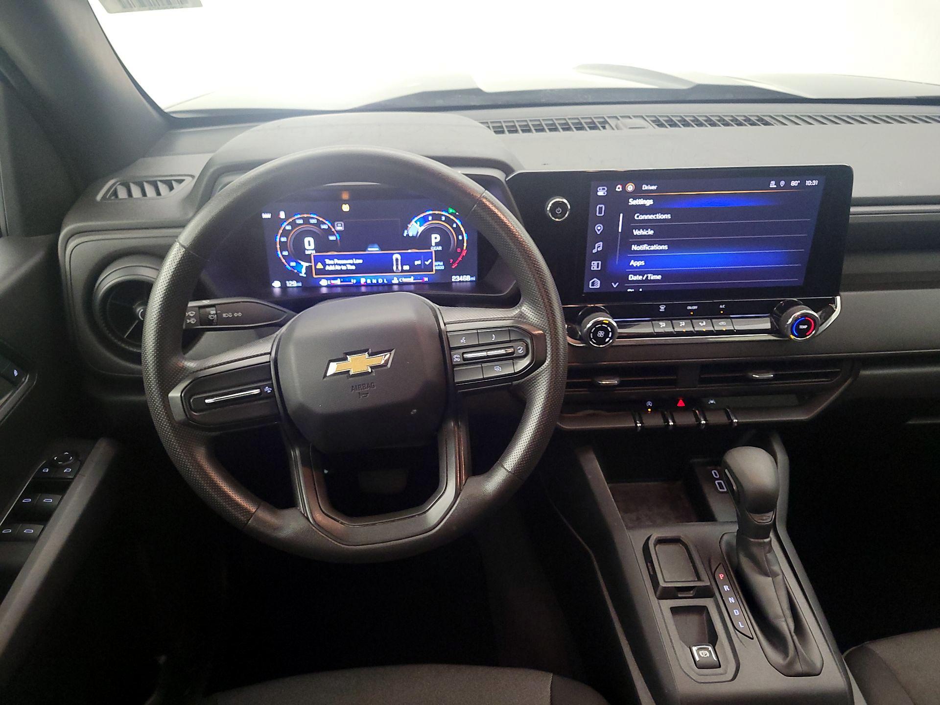 Thumbnail: 2024 Chevrolet Colorado - 10