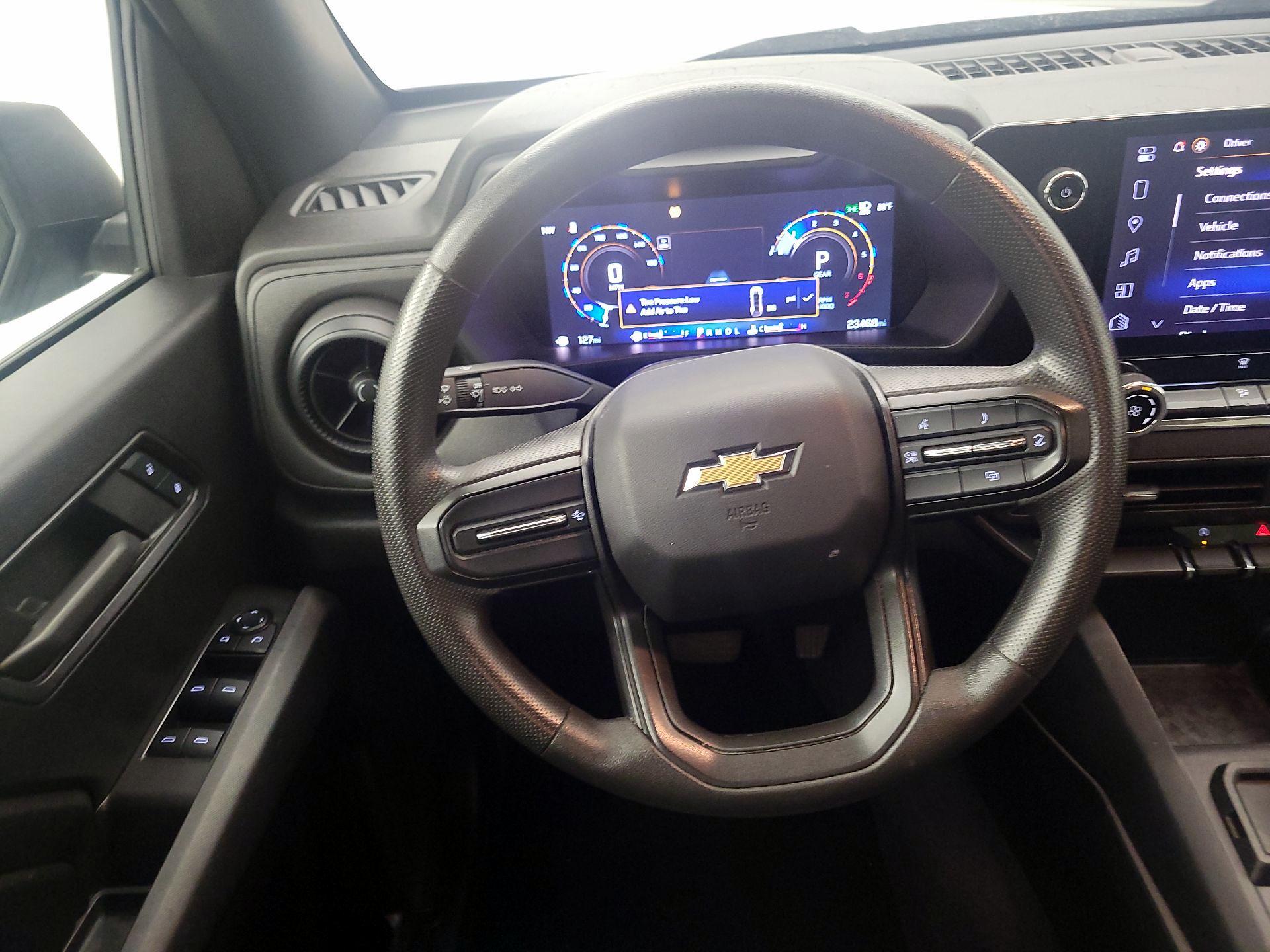 Thumbnail: 2024 Chevrolet Colorado - 11