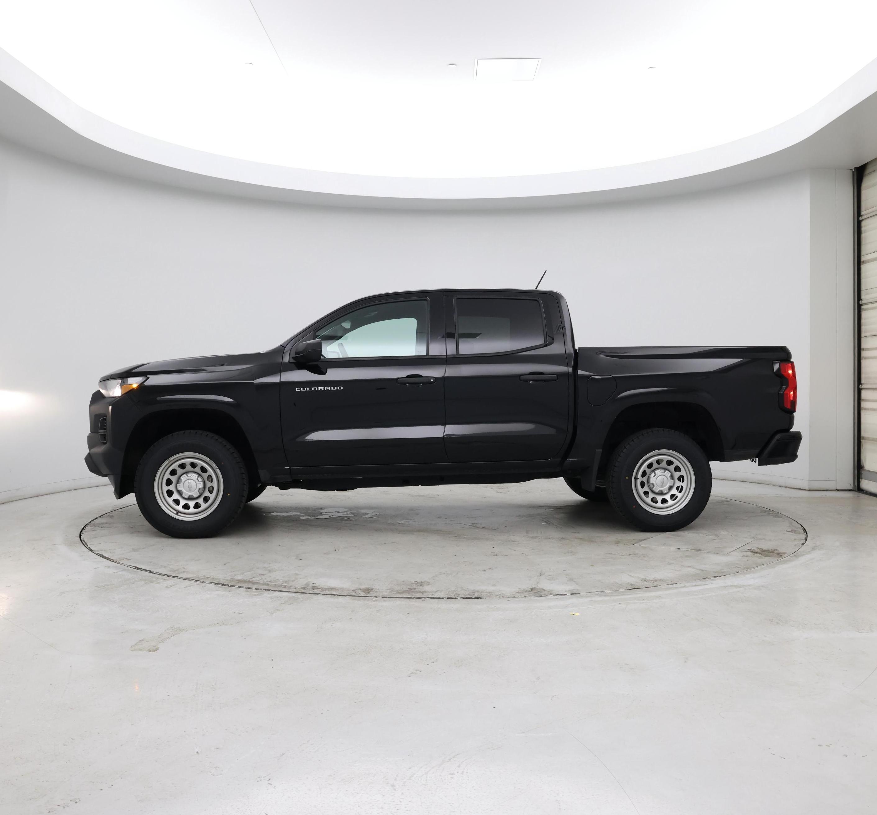 Thumbnail: 2024 Chevrolet Colorado - 2