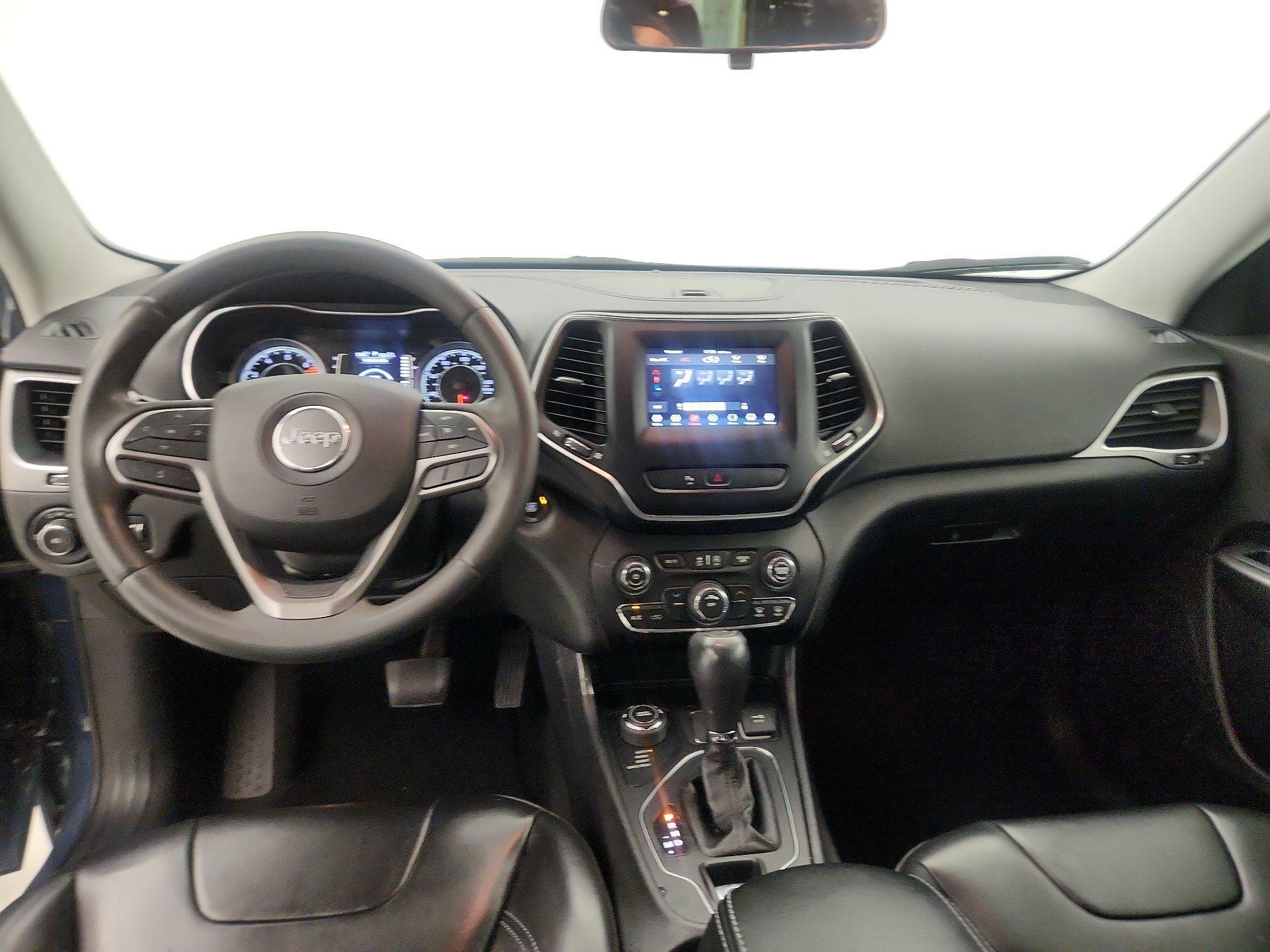 Thumbnail: 2020 Jeep Cherokee - 9
