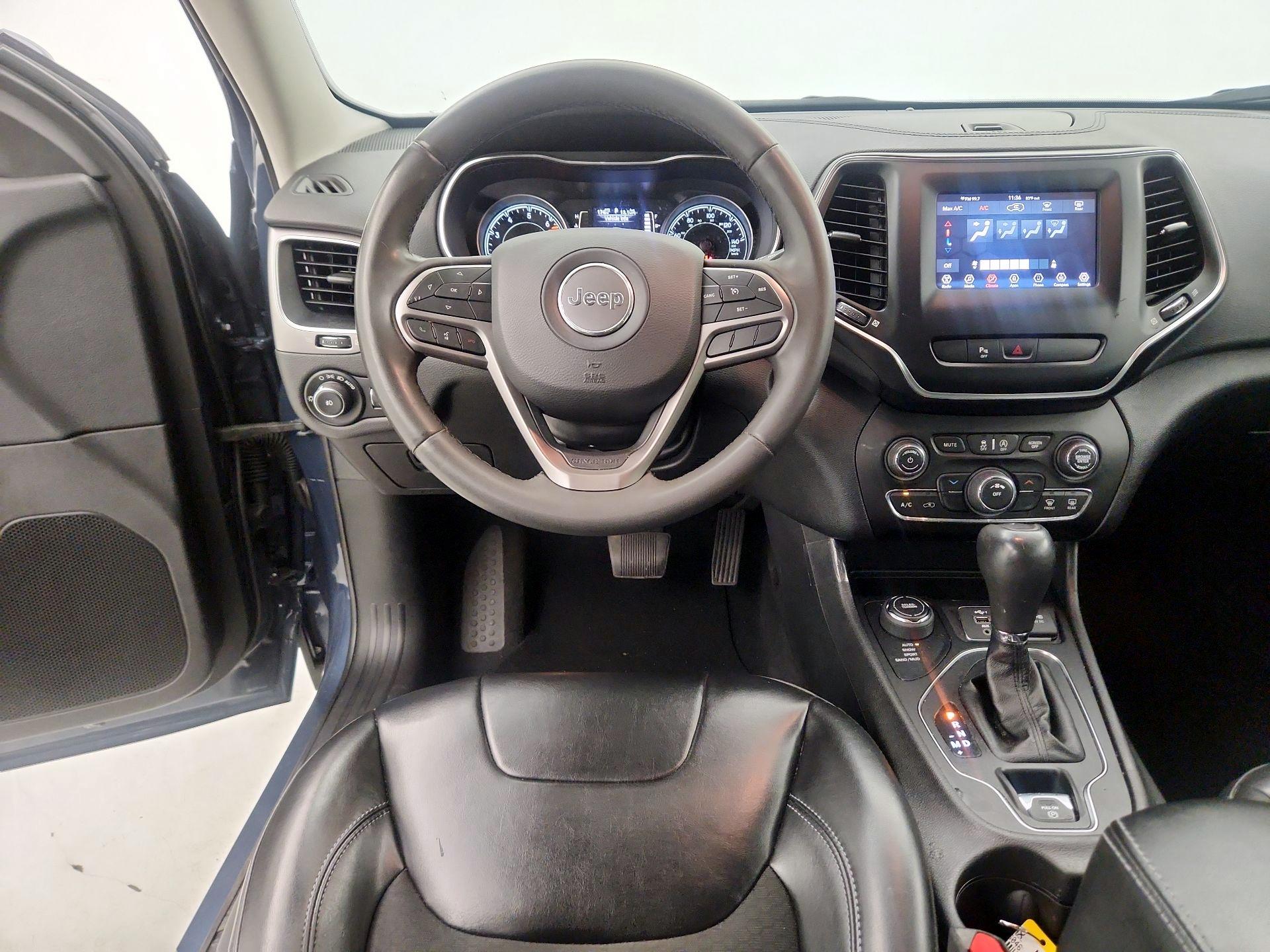 Thumbnail: 2020 Jeep Cherokee - 10