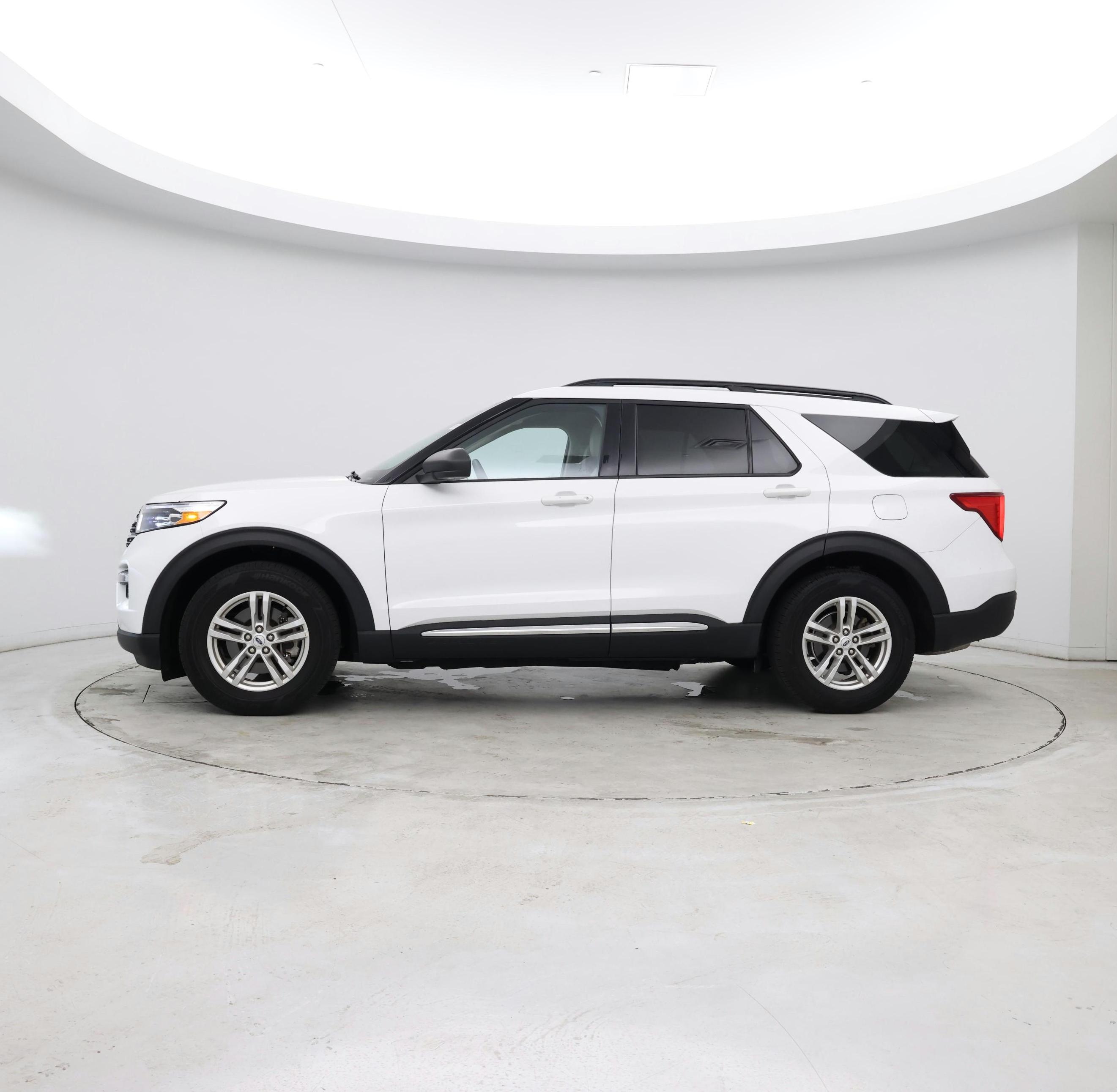 Thumbnail: 2023 Ford Explorer - 2