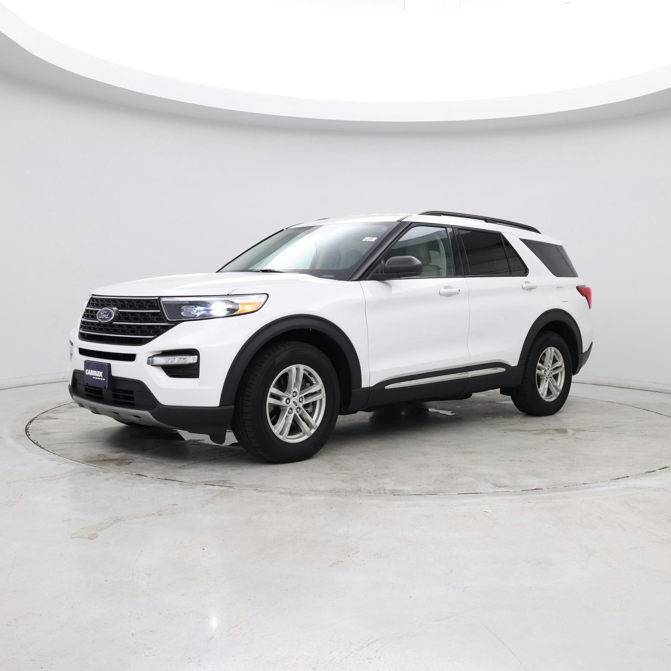 Thumbnail: 2023 Ford Explorer - 3