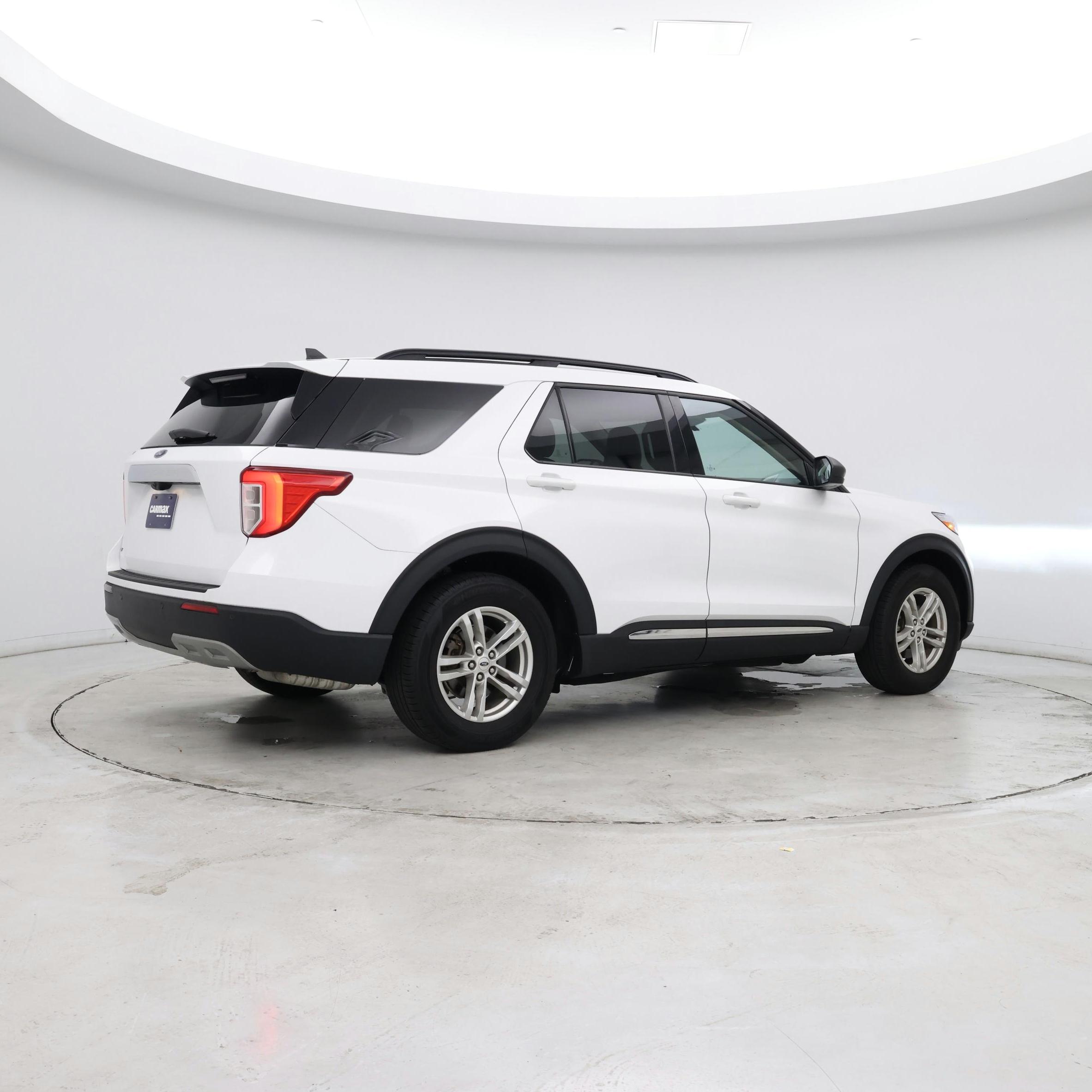 Thumbnail: 2023 Ford Explorer - 6
