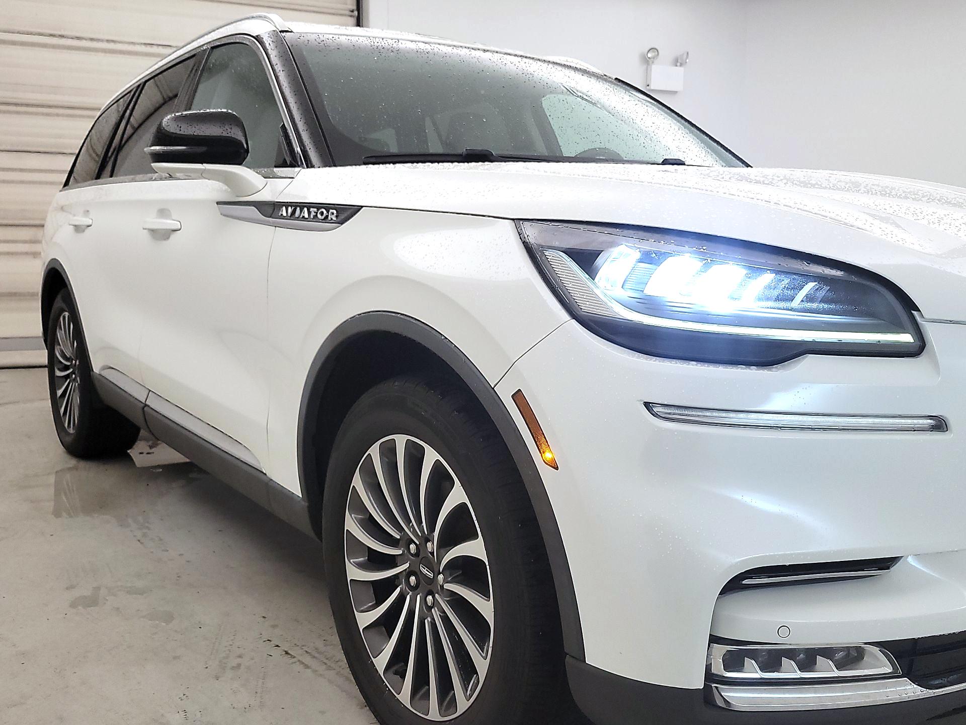 Thumbnail: 2021 Lincoln Aviator - 1