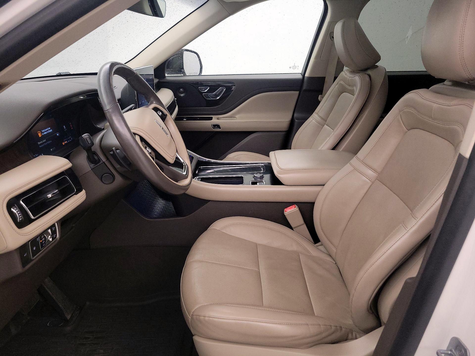Thumbnail: 2021 Lincoln Aviator - 9