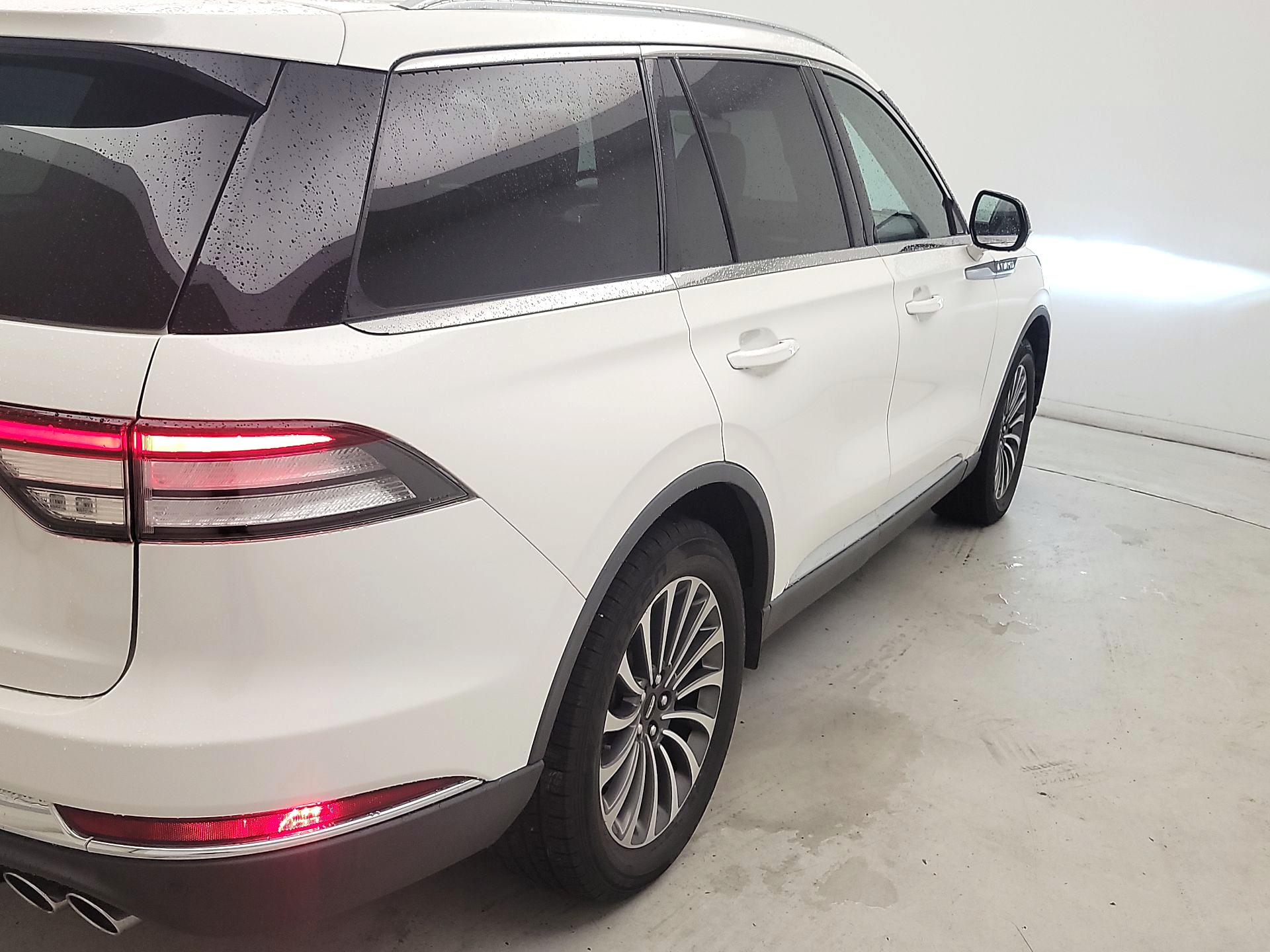 Thumbnail: 2021 Lincoln Aviator - 5