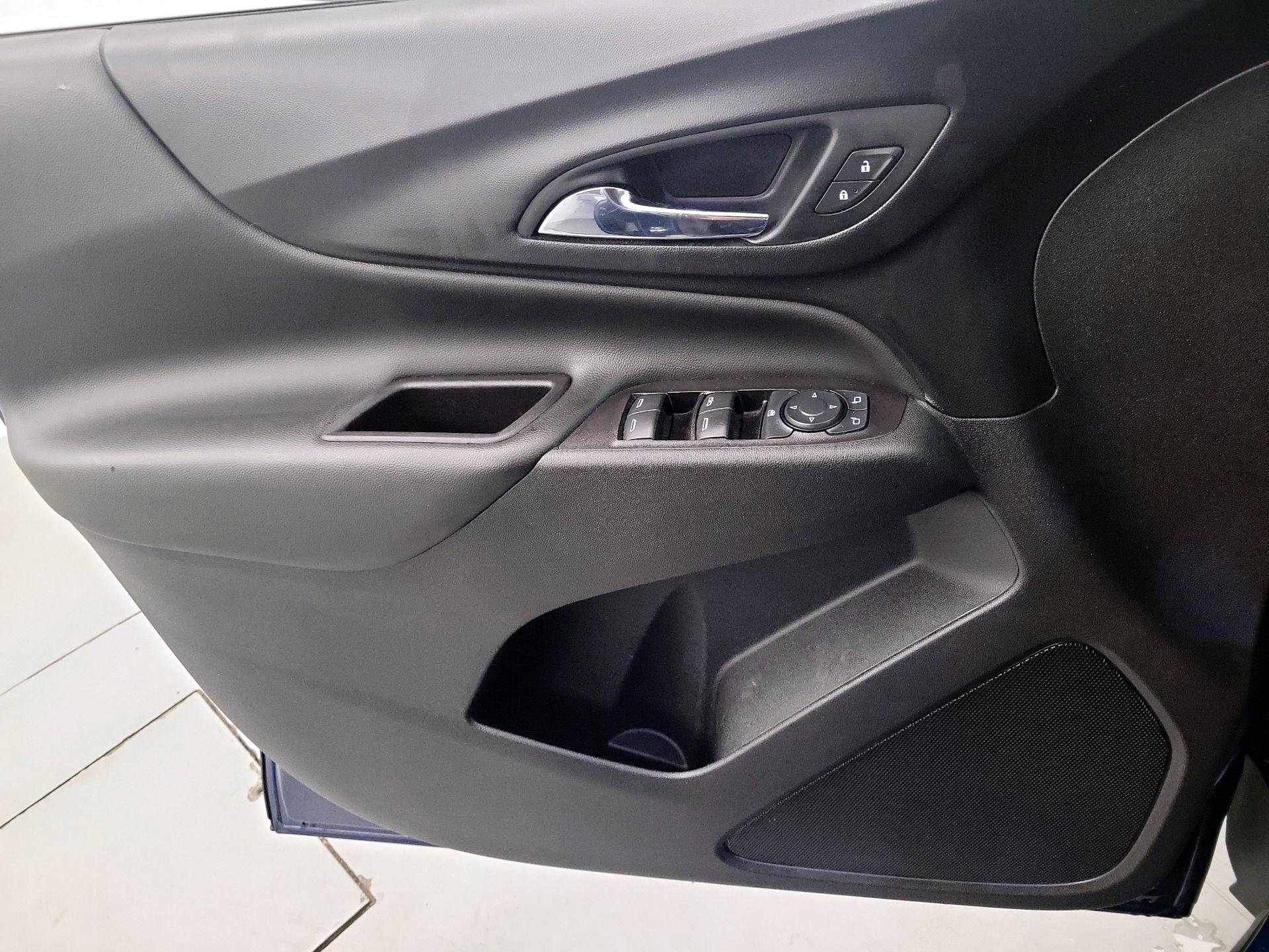 Thumbnail: 2022 Chevrolet Equinox - 12
