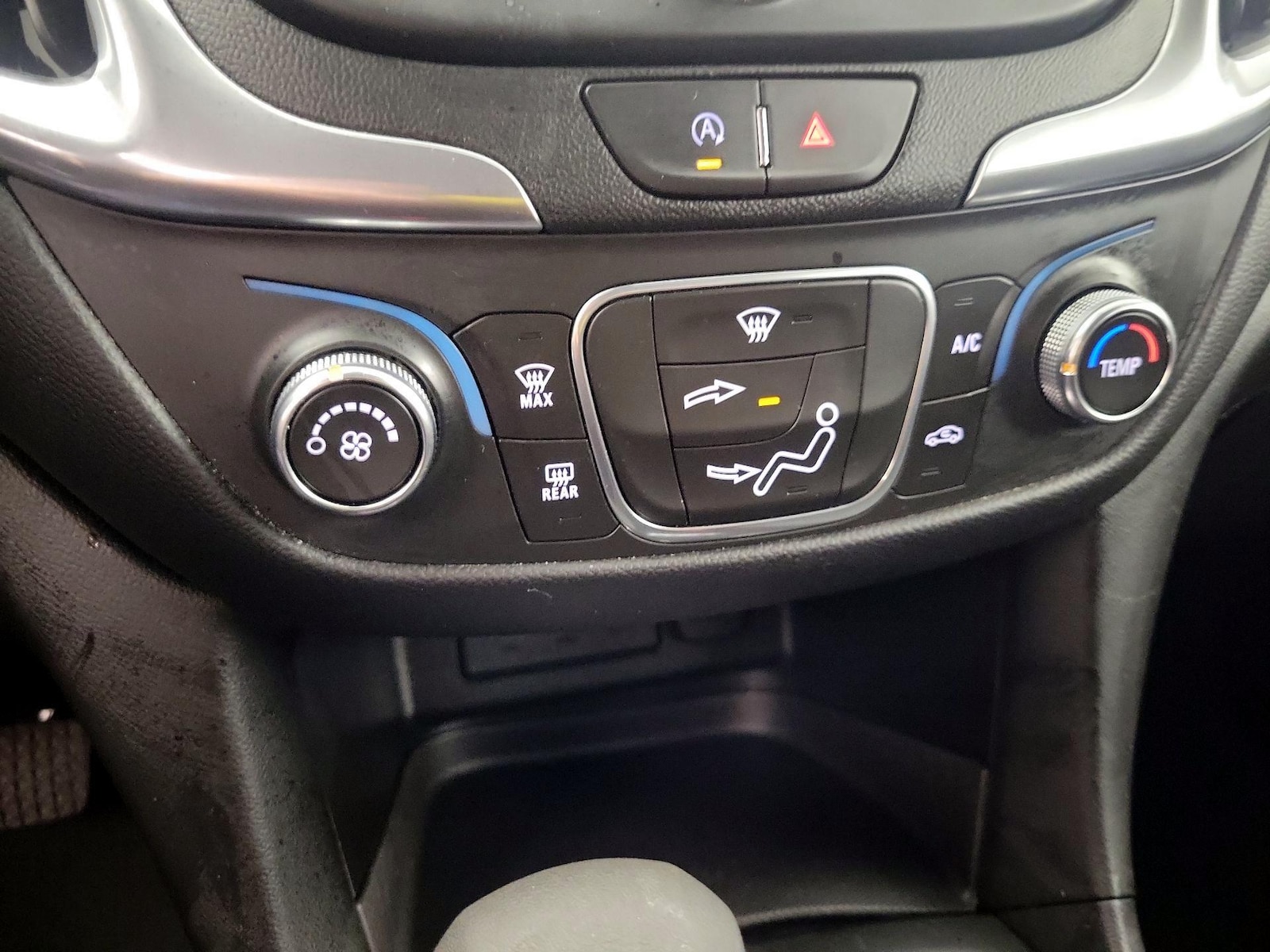 2022 Chevrolet Equinox LT - Photo 17