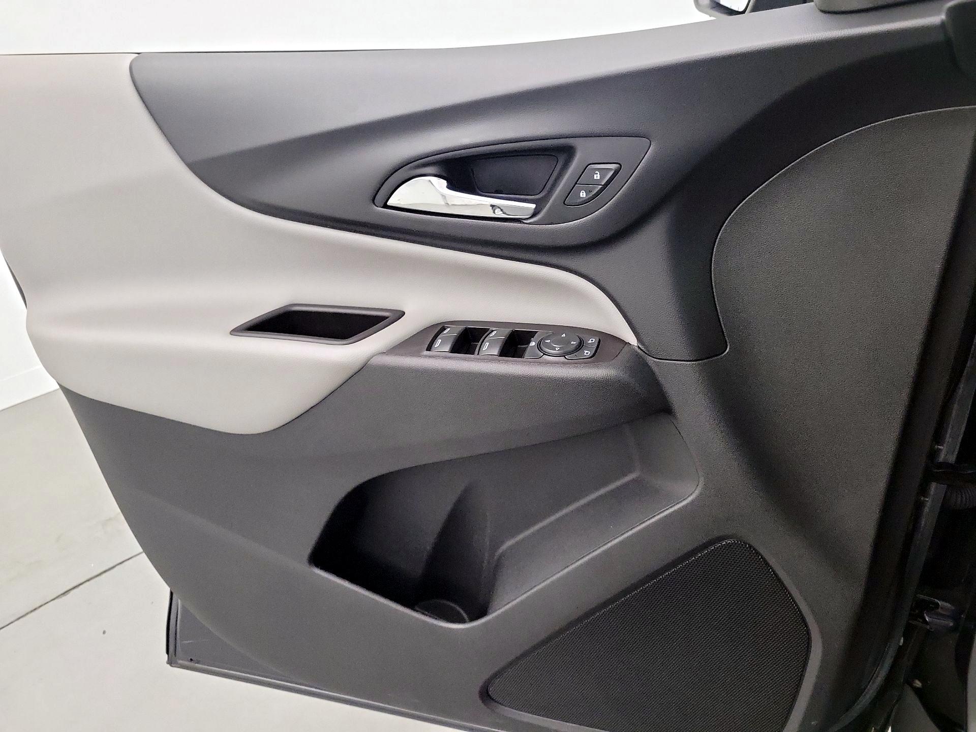 Thumbnail: 2022 Chevrolet Equinox - 12
